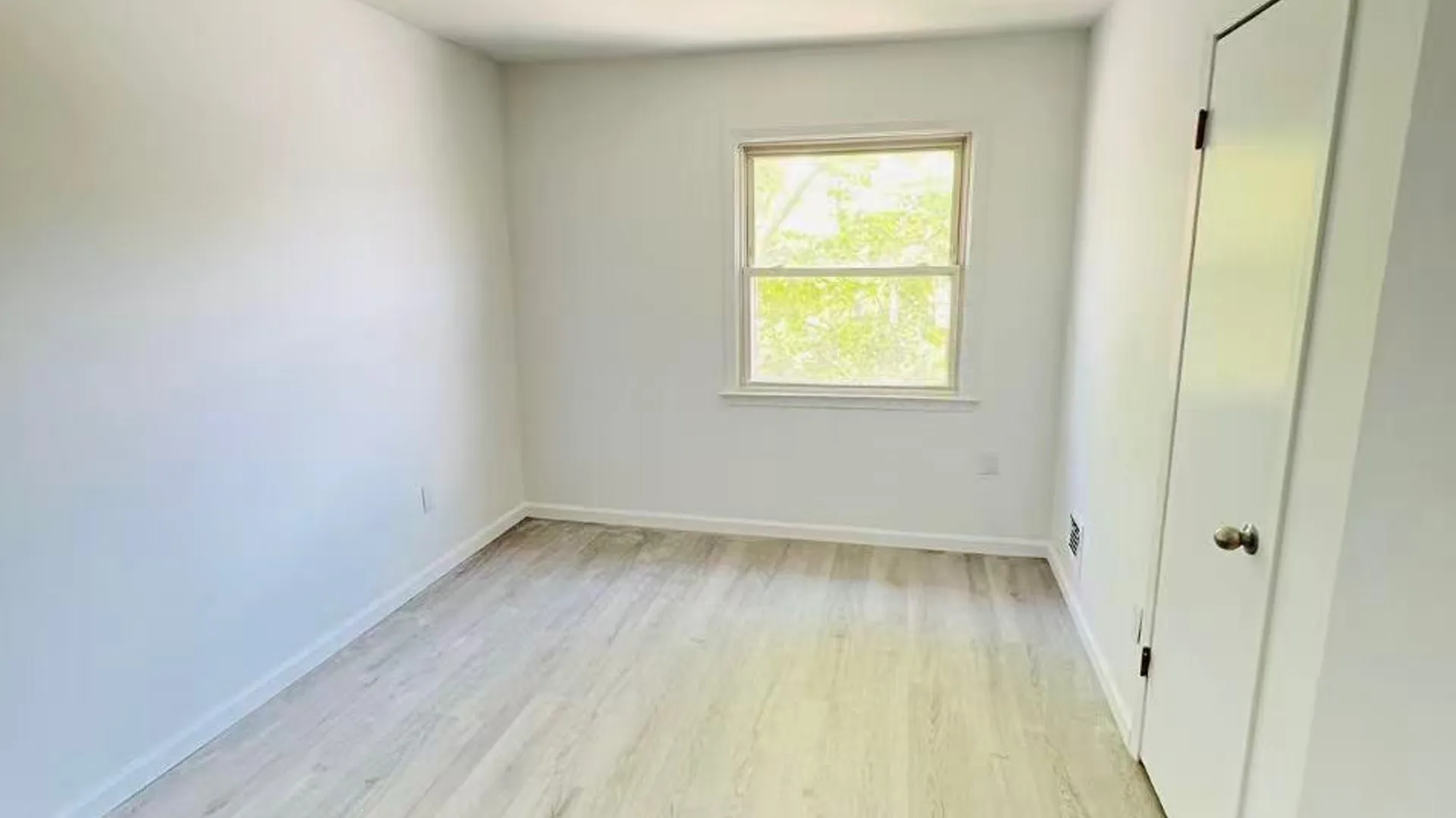Property at 57-24 Cloverdale Blvd, Bayside, NY 11364 6