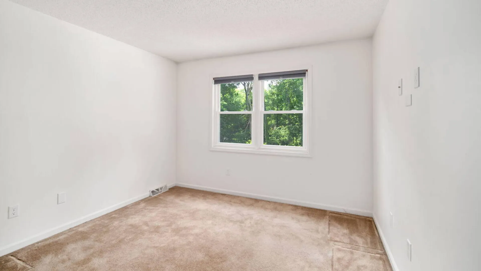 Property at 41 Westbury Court, Clifton Park, NY 12065 29