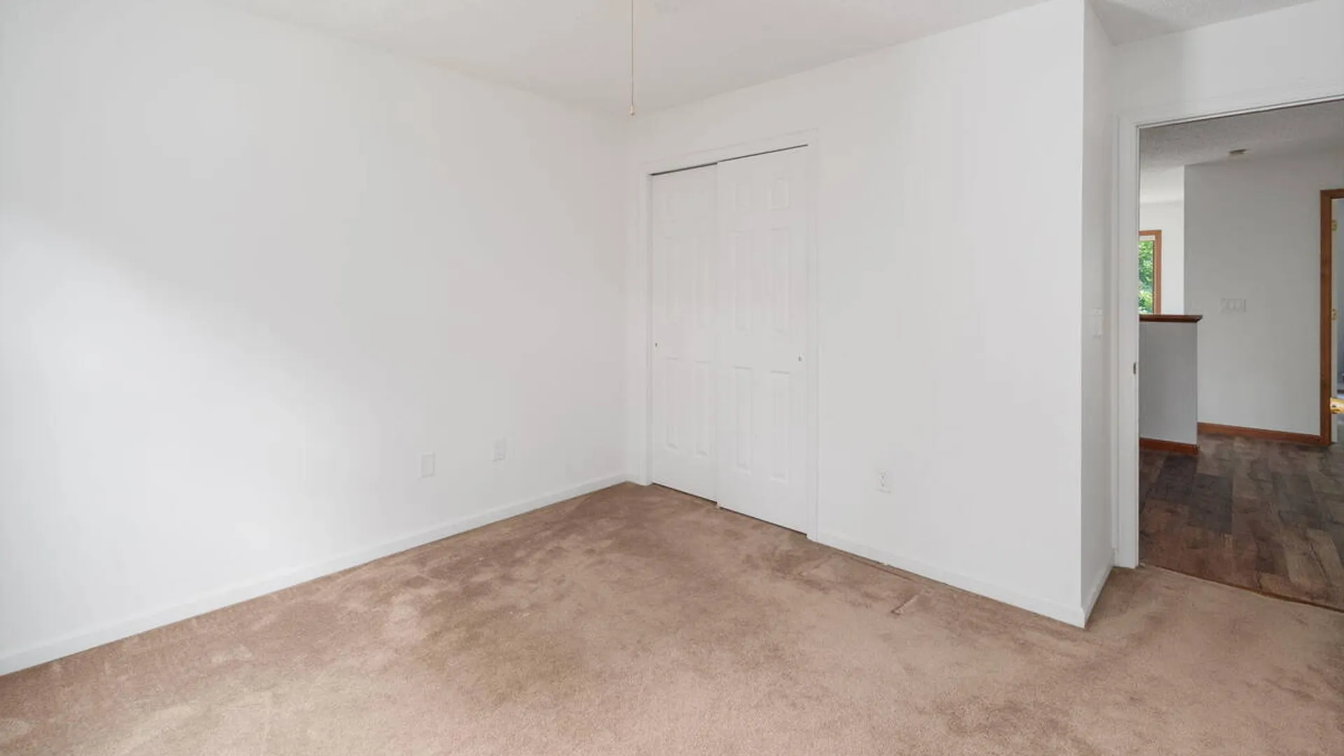 Property at 41 Westbury Court, Clifton Park, NY 12065 34