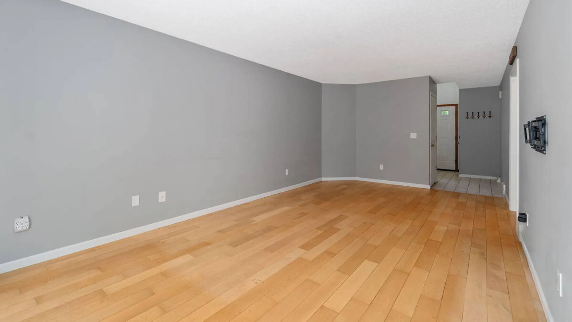 Property at 41 Westbury Court, Clifton Park, NY 12065 8