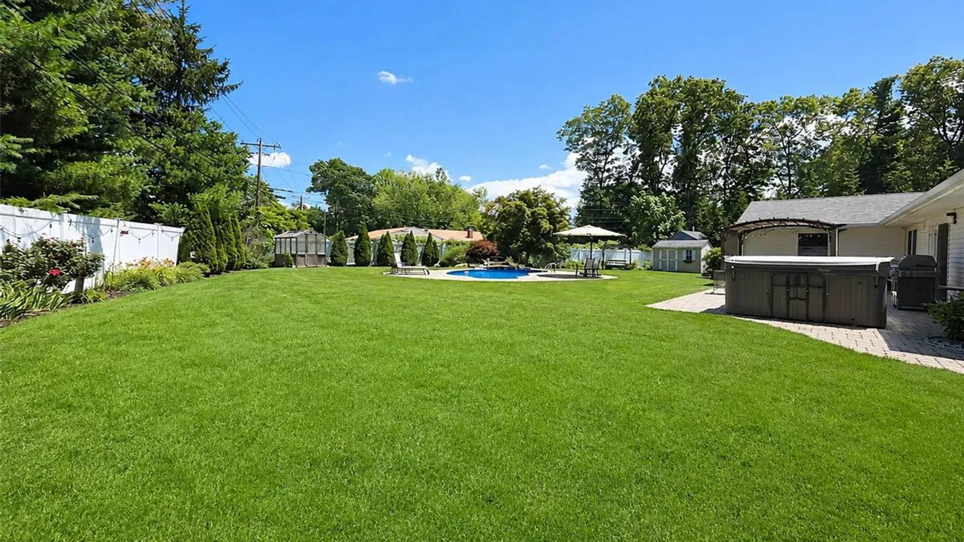 Property at 15 Seabrook Lane, Stony Brook, NY 11790 21