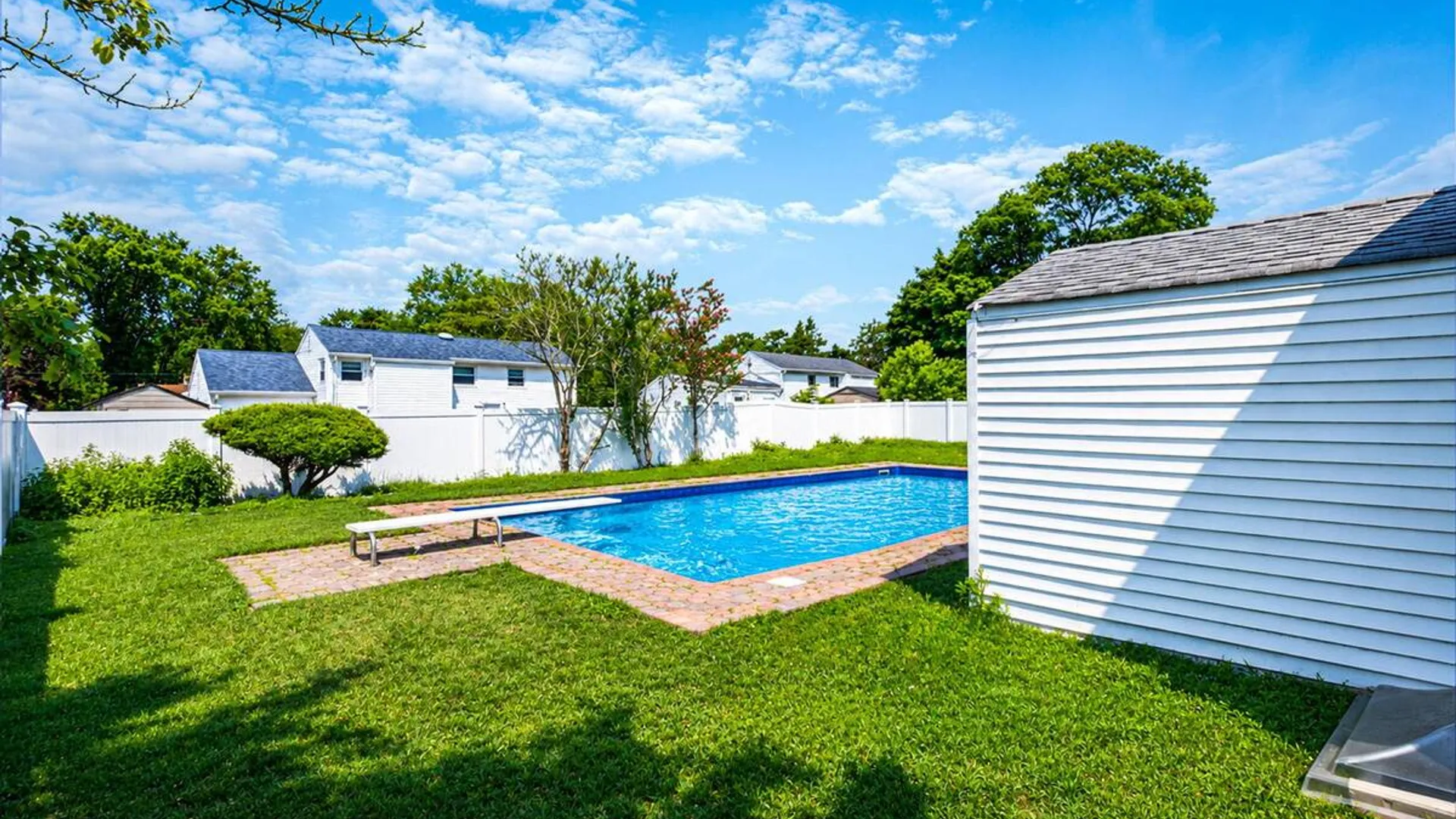 Property at 3010 Sipp Avenue, Medford, NY 11763 31