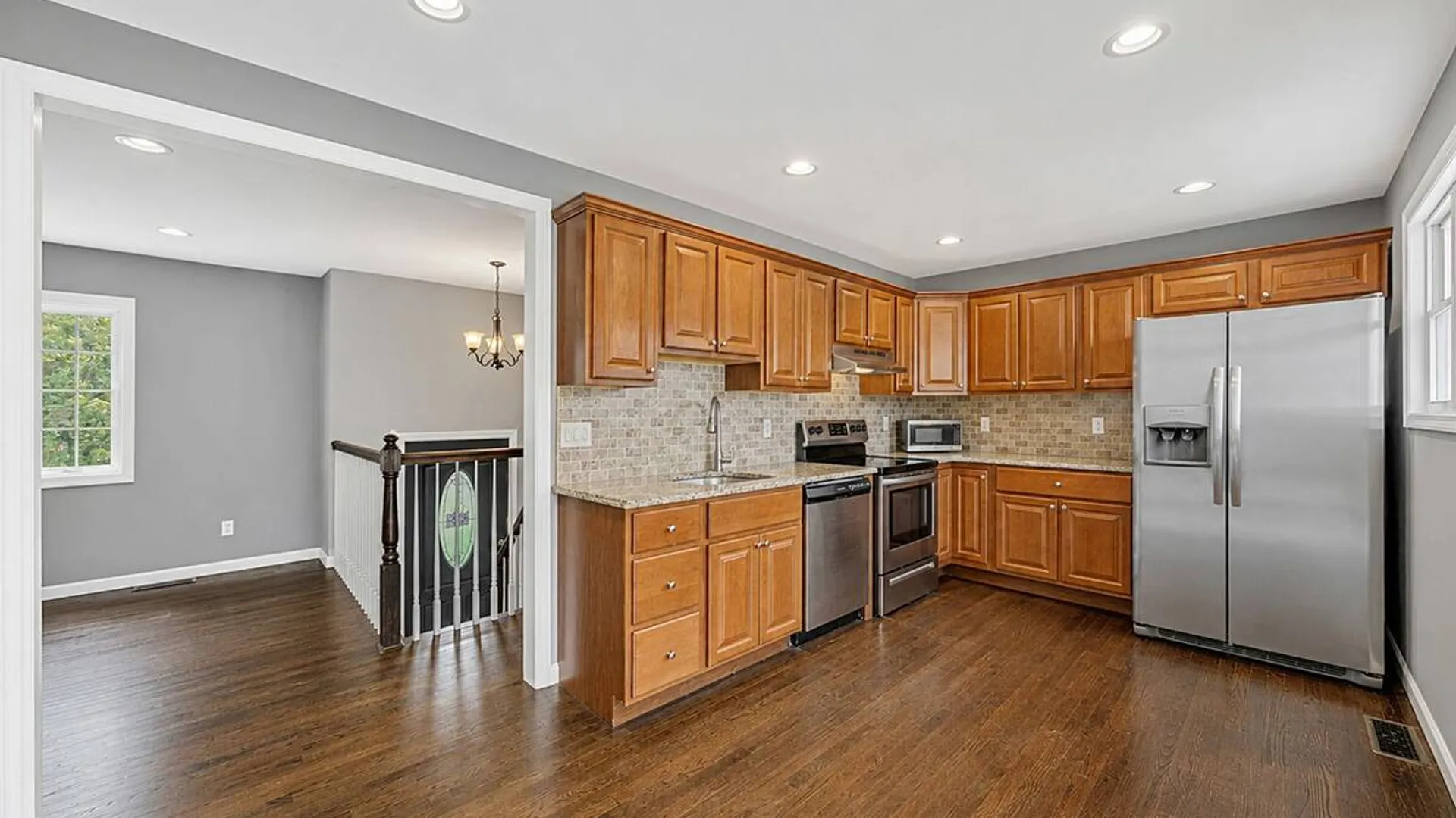 Property at 3010 Sipp Avenue, Medford, NY 11763 8