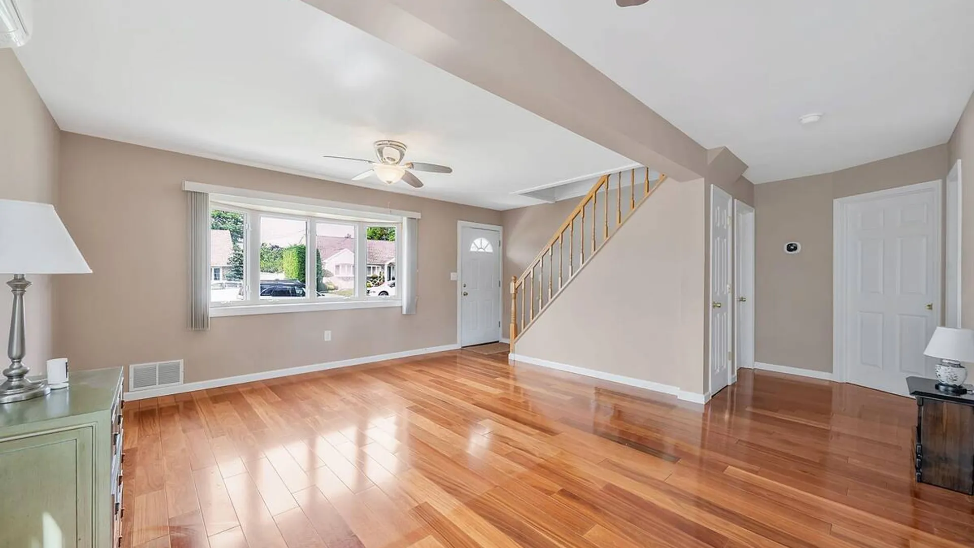 Property at 112 Franklin Place, Massapequa, NY 11758 8