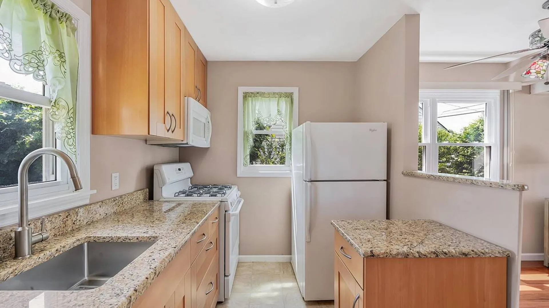 Property at 112 Franklin Place, Massapequa, NY 11758 14