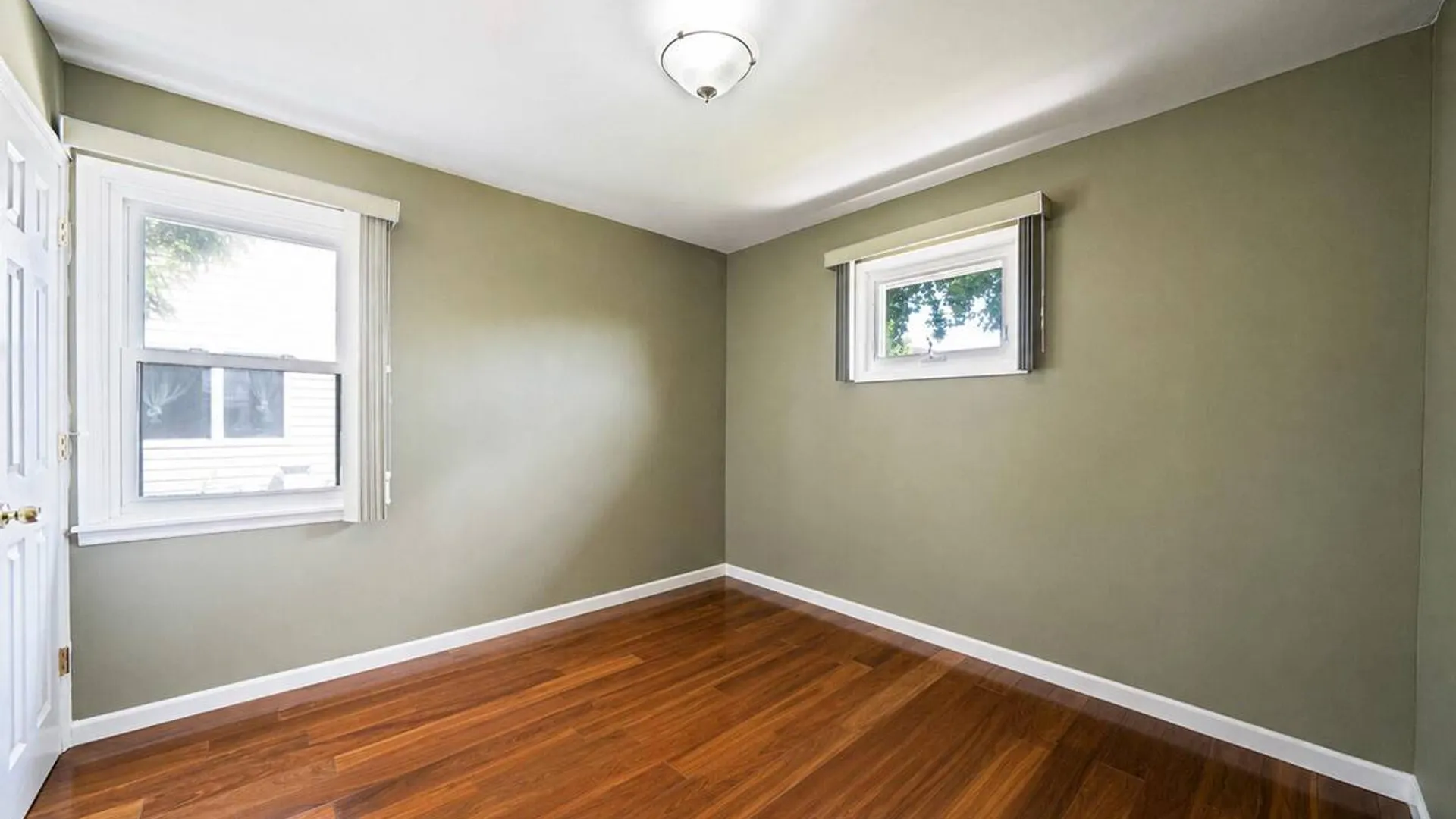Property at 112 Franklin Place, Massapequa, NY 11758 16