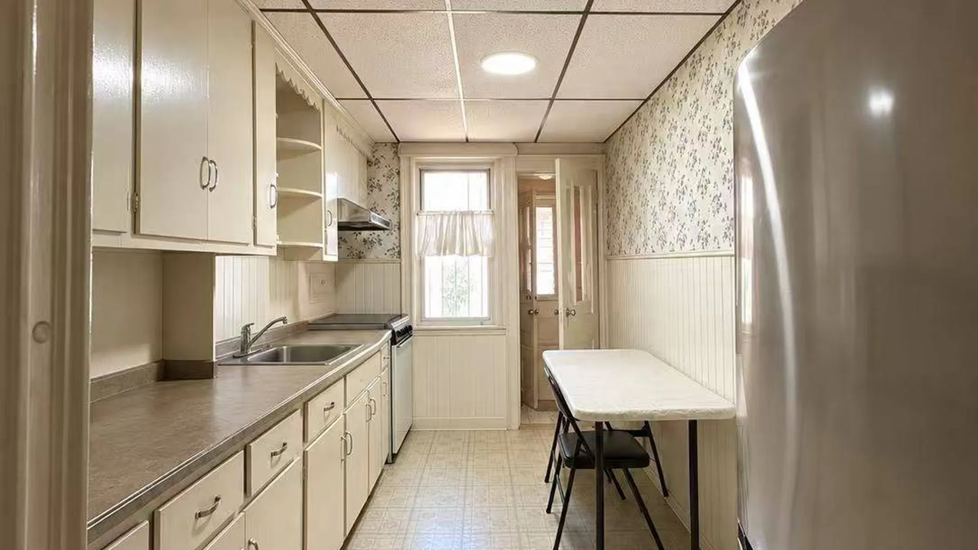 Property at 19 Campus PL, Brooklyn, NY 11208 4