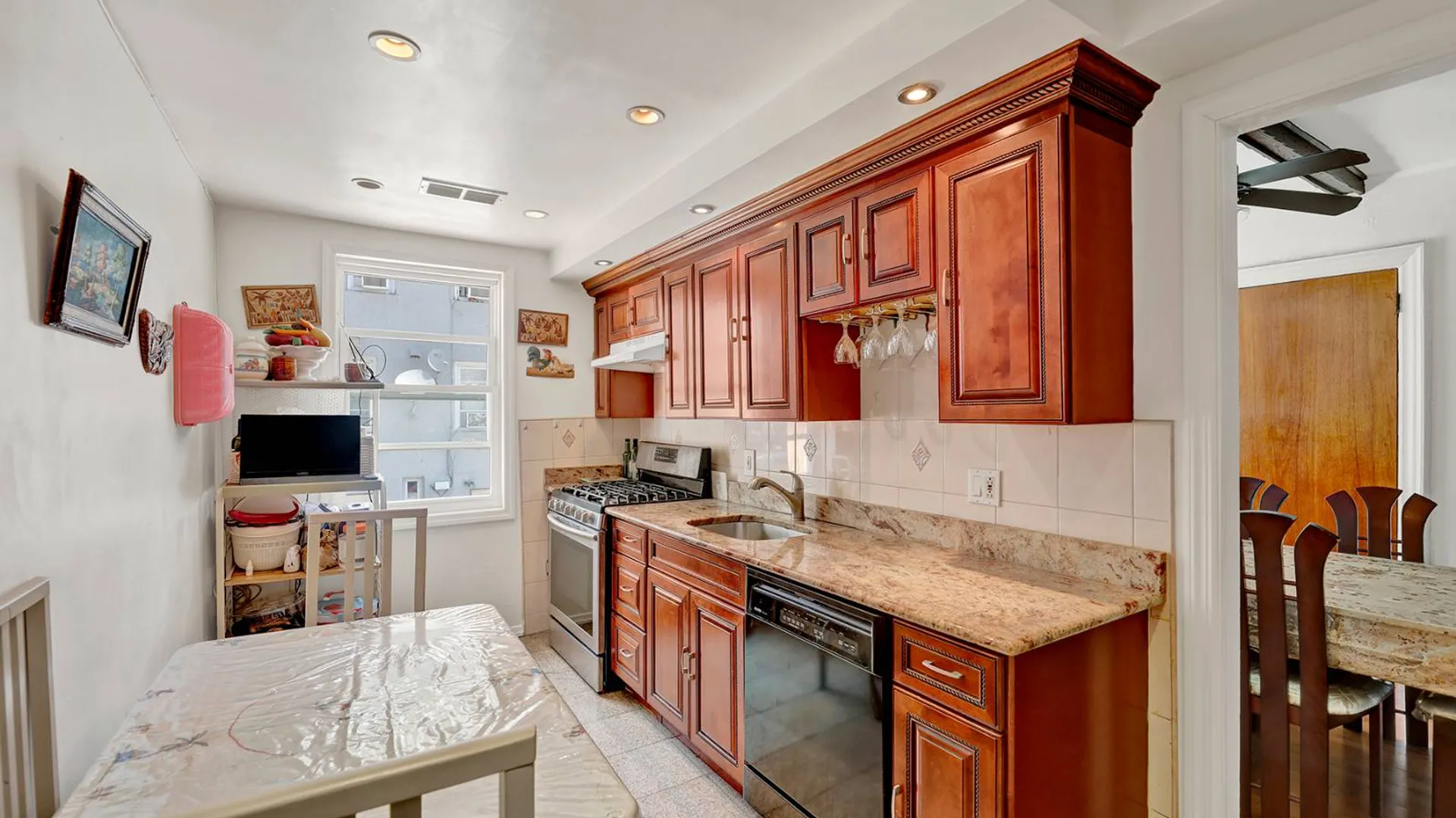 Property at 3 Harden St, Brooklyn, NY 11234 10