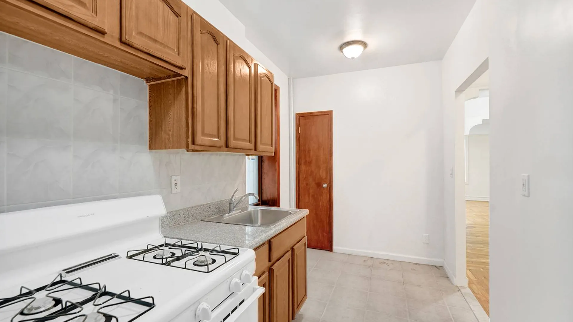 Property at 897 Empire Blvd, Brooklyn, NY 11213 7