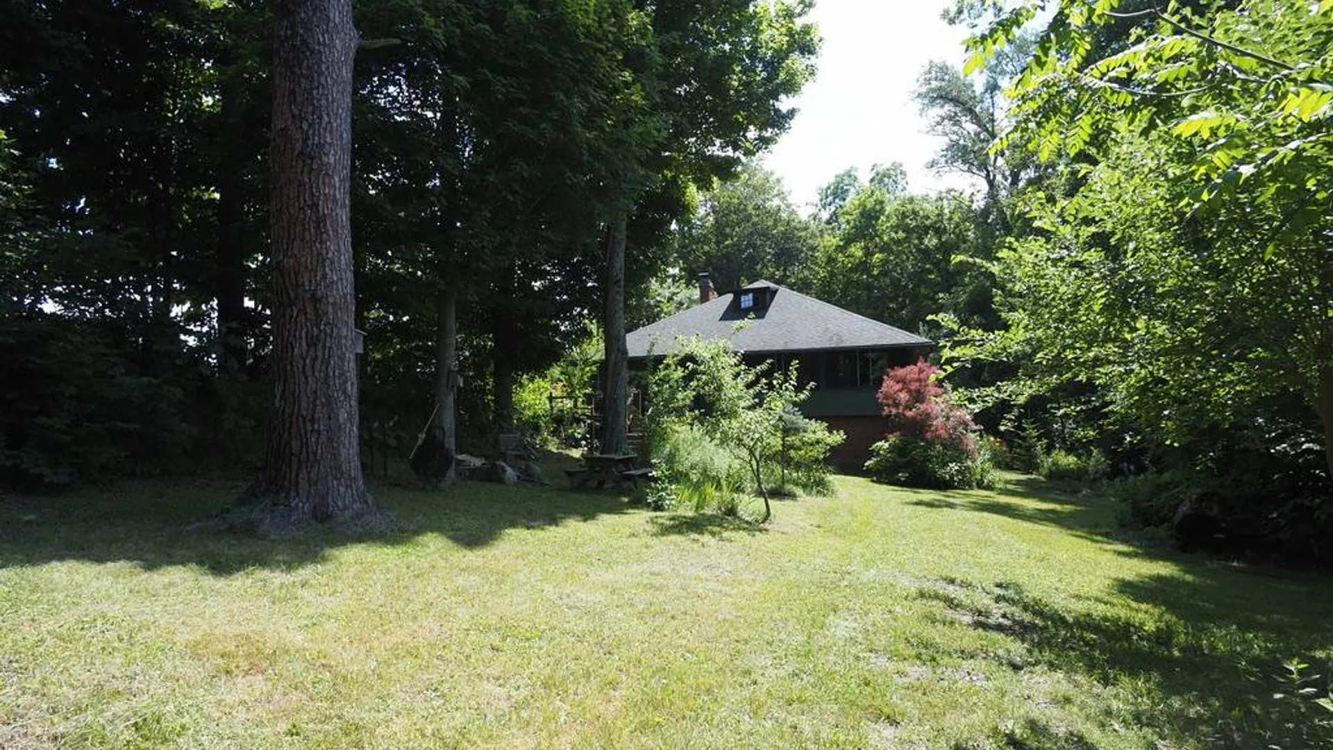 Property at 759 Young's Corners Rd, Amsterdam, NY 12010 3