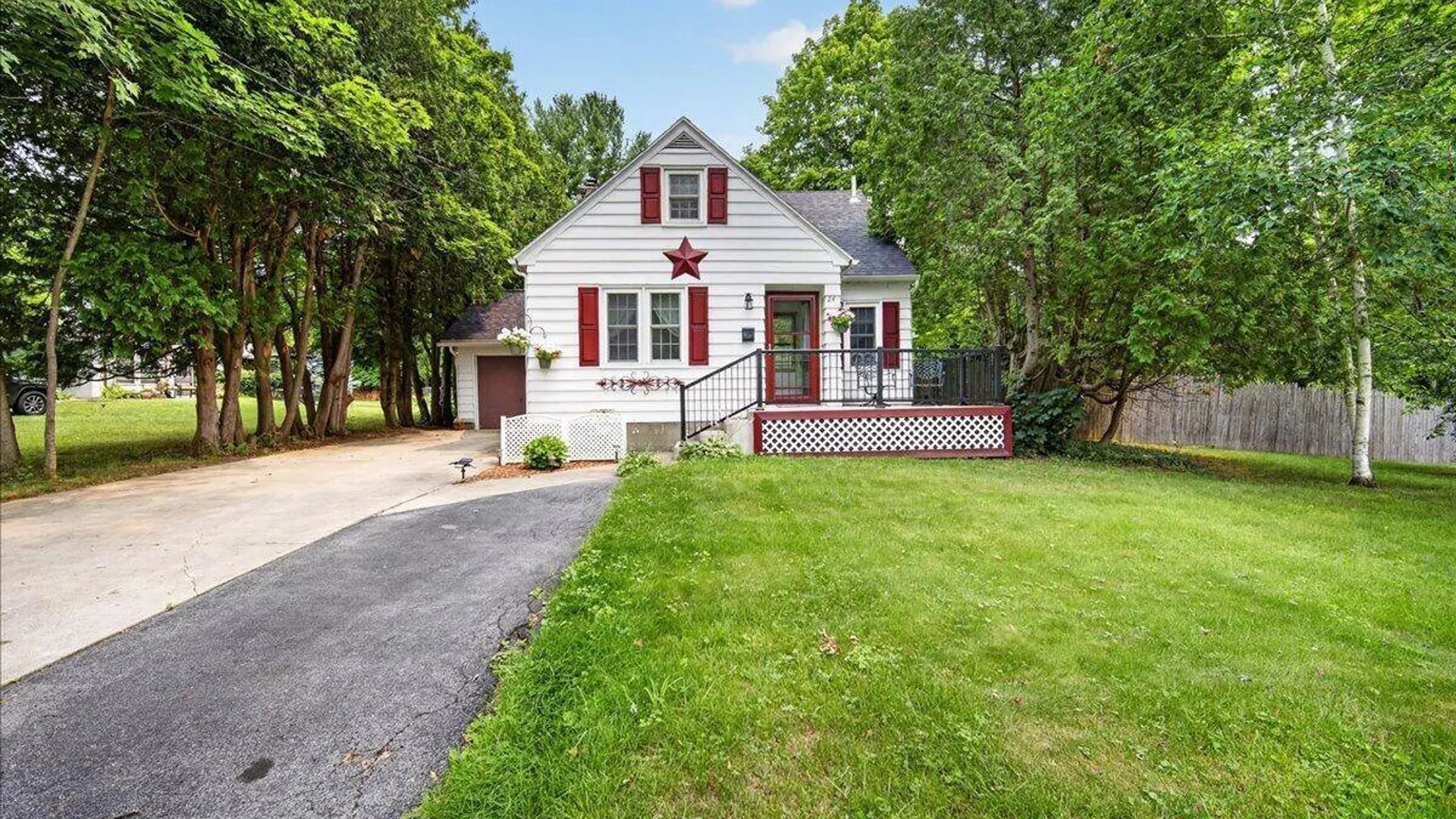 Property at 24 Edmel Road, Glenville, NY 12302 25