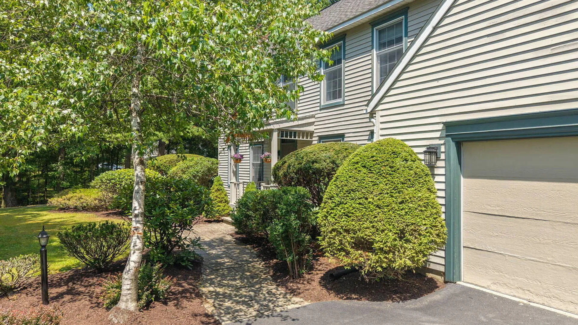 Property at 141 Pine Street, North Greenbush, NY 12144 5