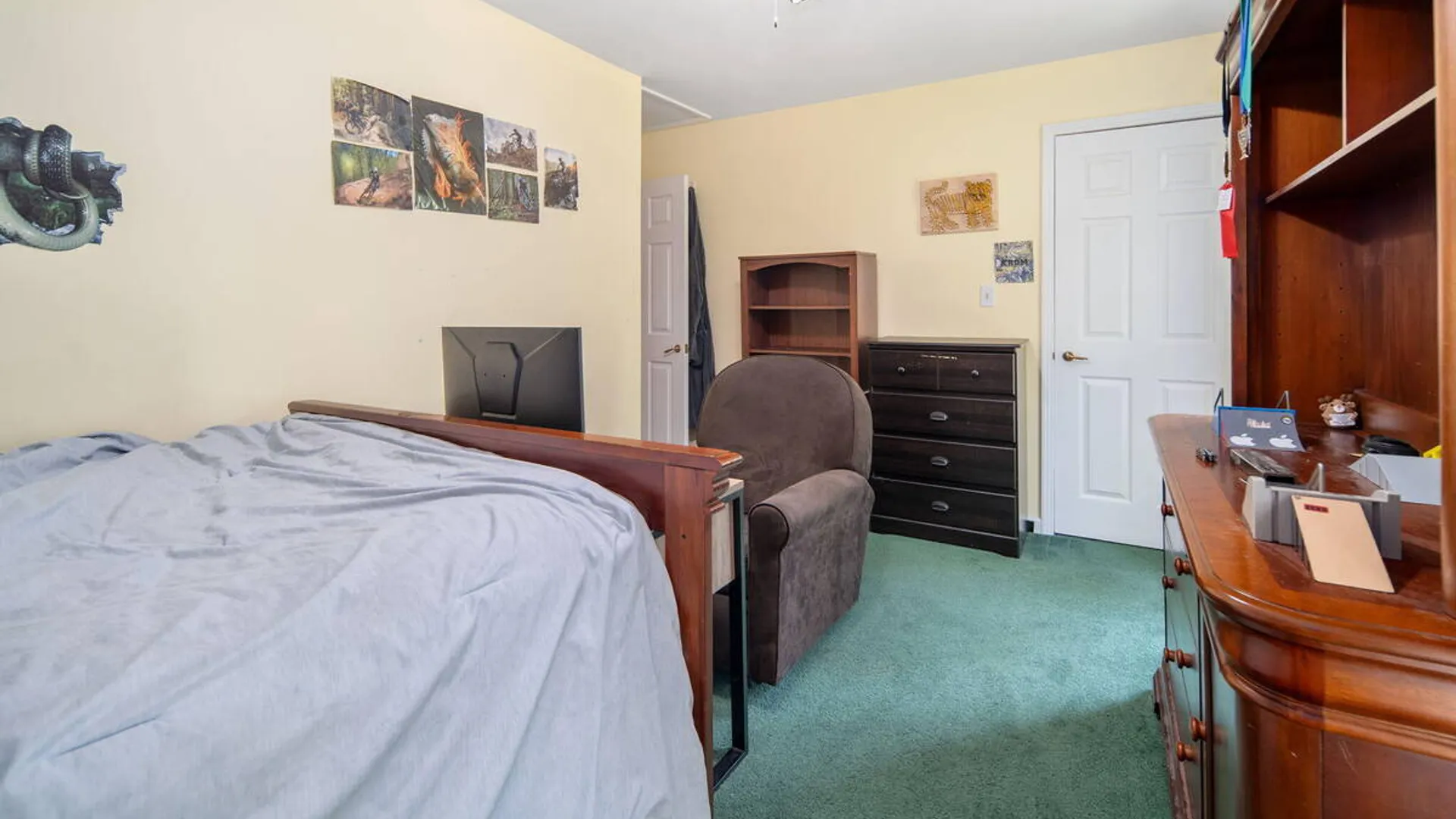 Property at 141 Pine Street, North Greenbush, NY 12144 29