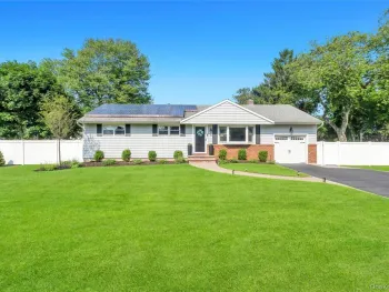 Property at 5 Shaftsbury Lane, Melville, NY 11747