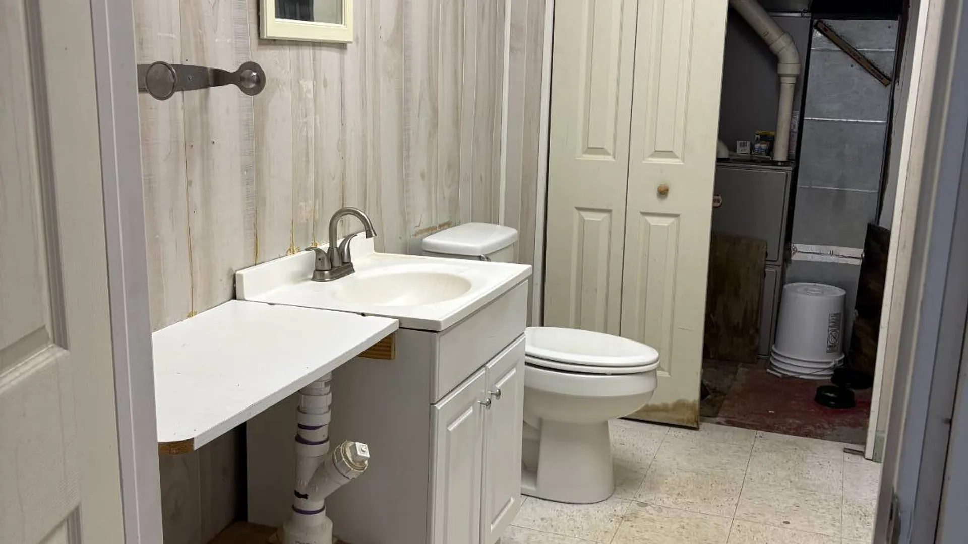 Property at 152 Delaware Ave, Delmar, NY 12054 3