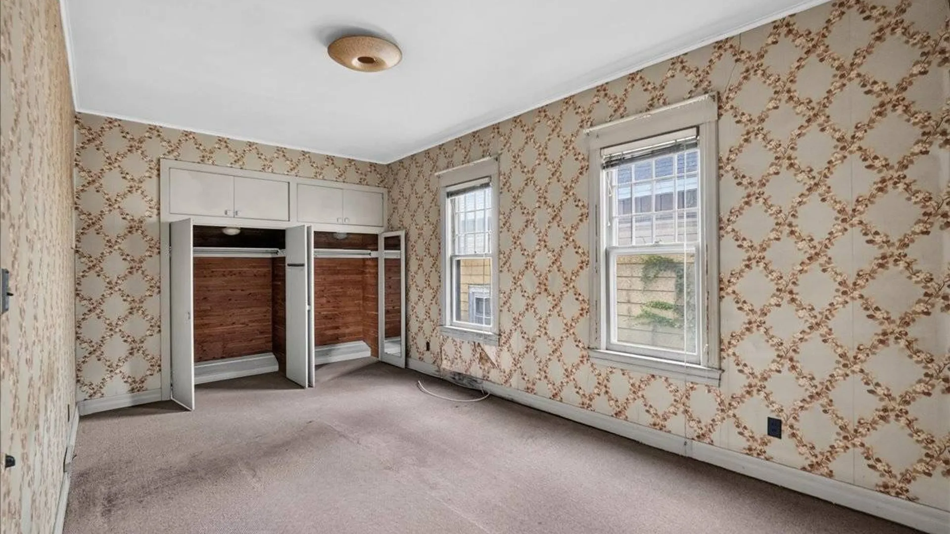 Property at 1006 Union St, Schenectady, NY 12308 44