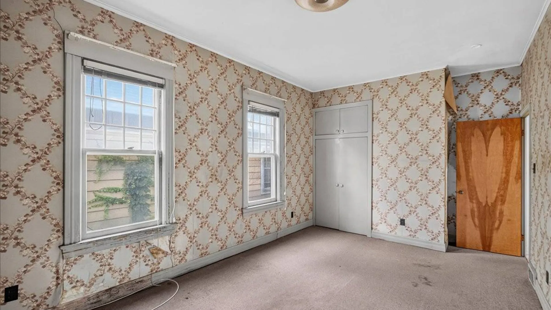 Property at 1006 Union St, Schenectady, NY 12308 46