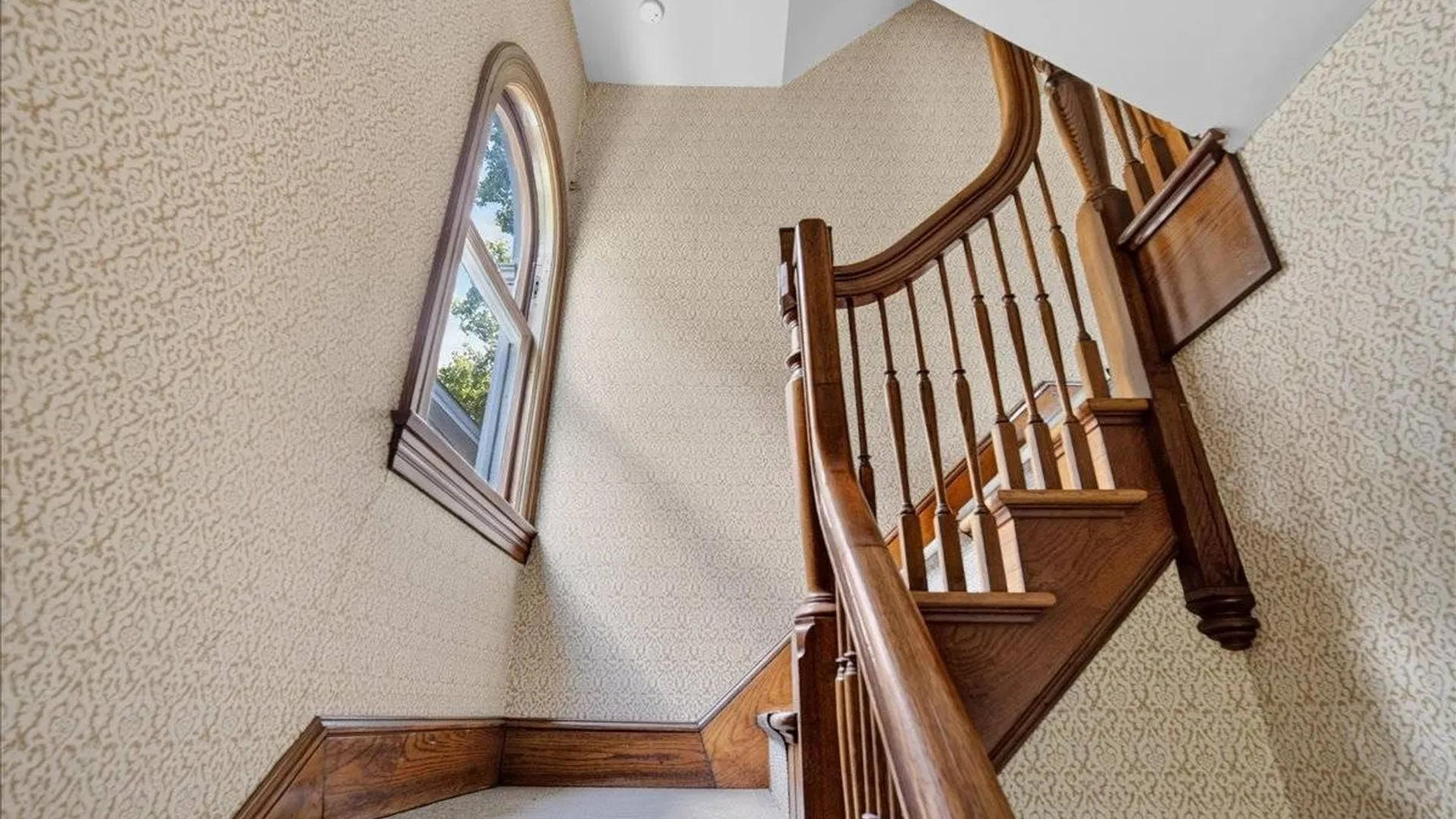 Property at 1006 Union St, Schenectady, NY 12308 25
