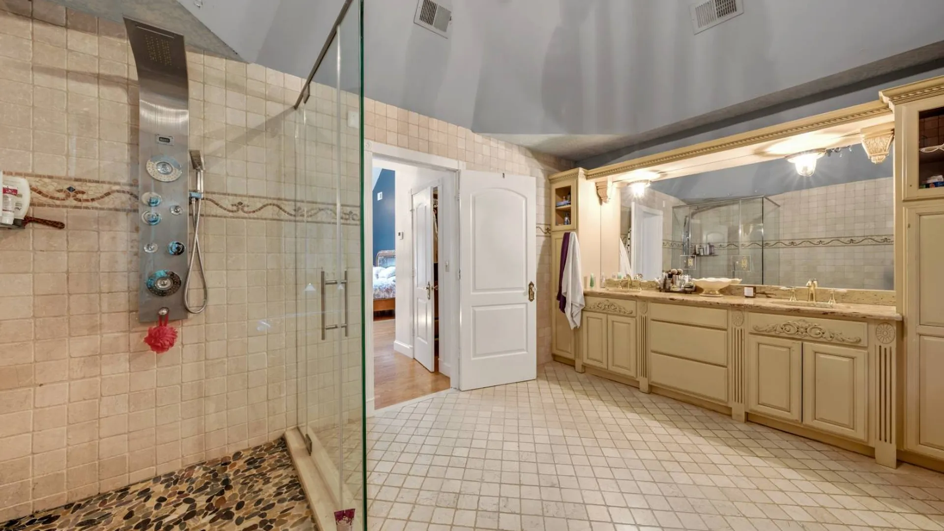 Property at 174 Kemball Ave, Staten Island, NY 10314 21