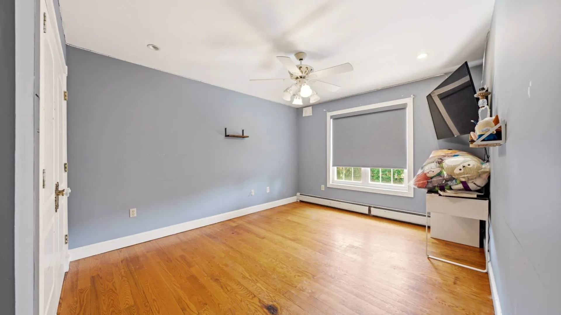 Property at 174 Kemball Ave, Staten Island, NY 10314 24