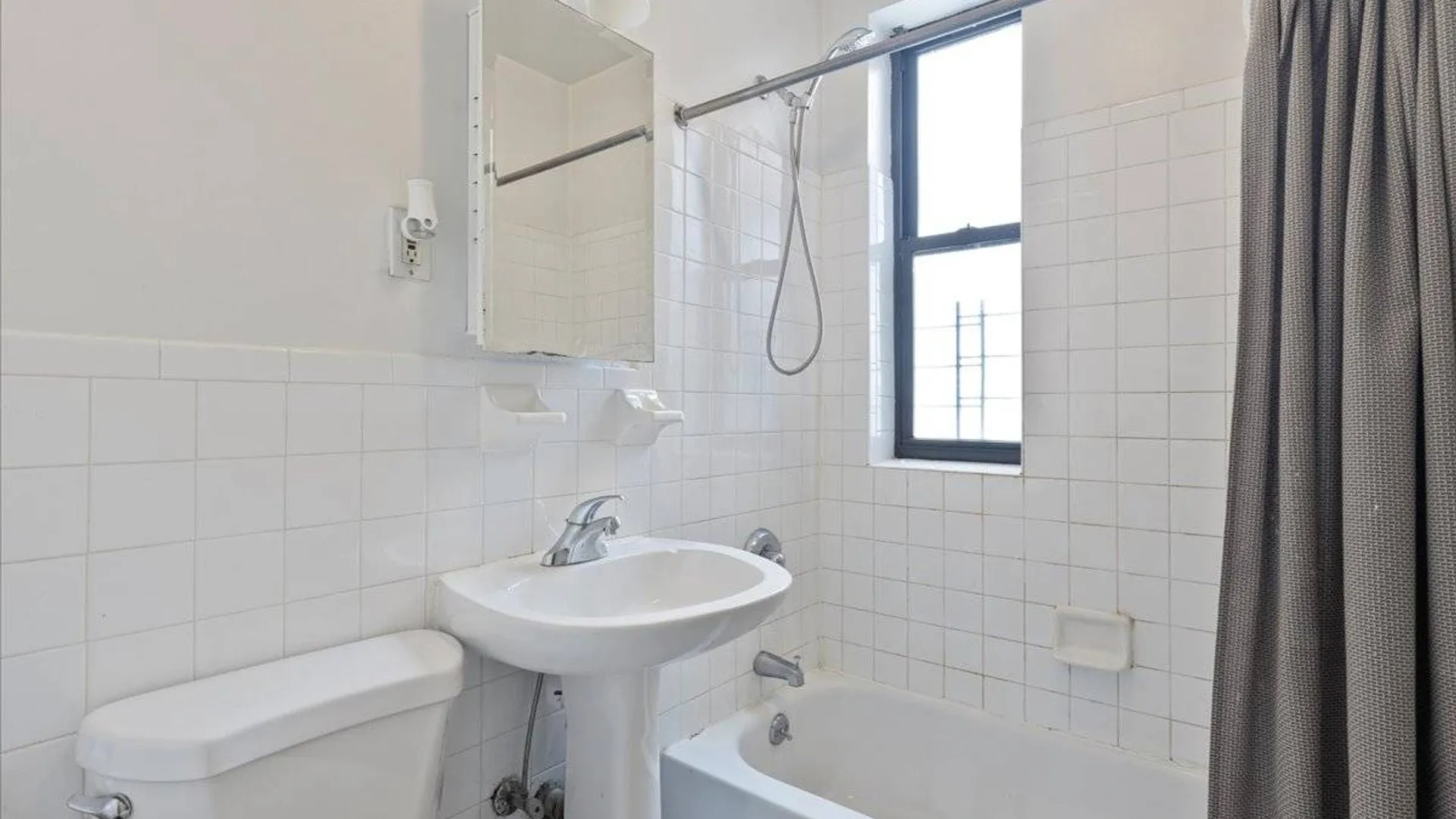 Property at 941 Jerome Avenue, Bronx, NY 10452 8