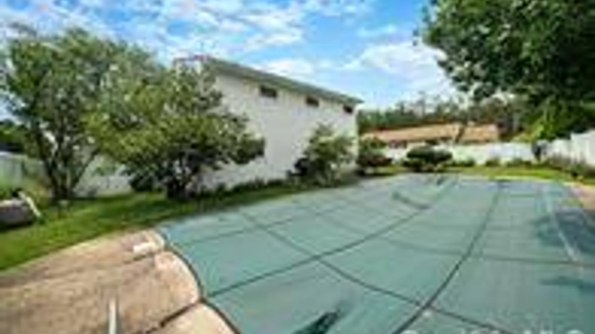 Property at 27 Ventura Drive, North Babylon, NY 11703 6