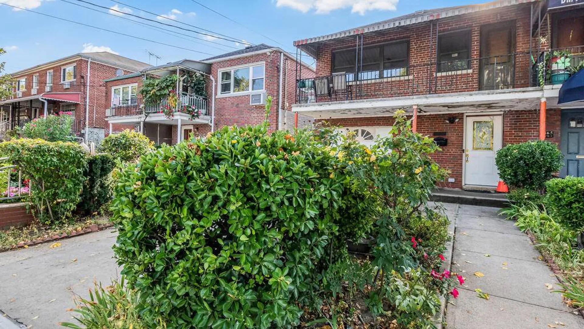 Property at 1863 Williamsbridge Rd, Bronx, NY 10461 3