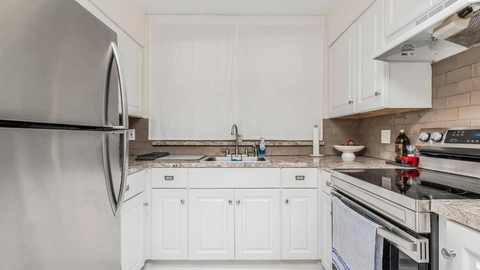 Property at 1863 Williamsbridge Rd, Bronx, NY 10461 6