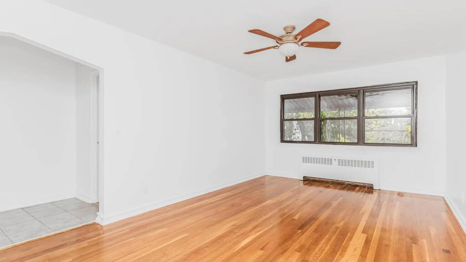 Property at 1863 Williamsbridge Rd, Bronx, NY 10461 13