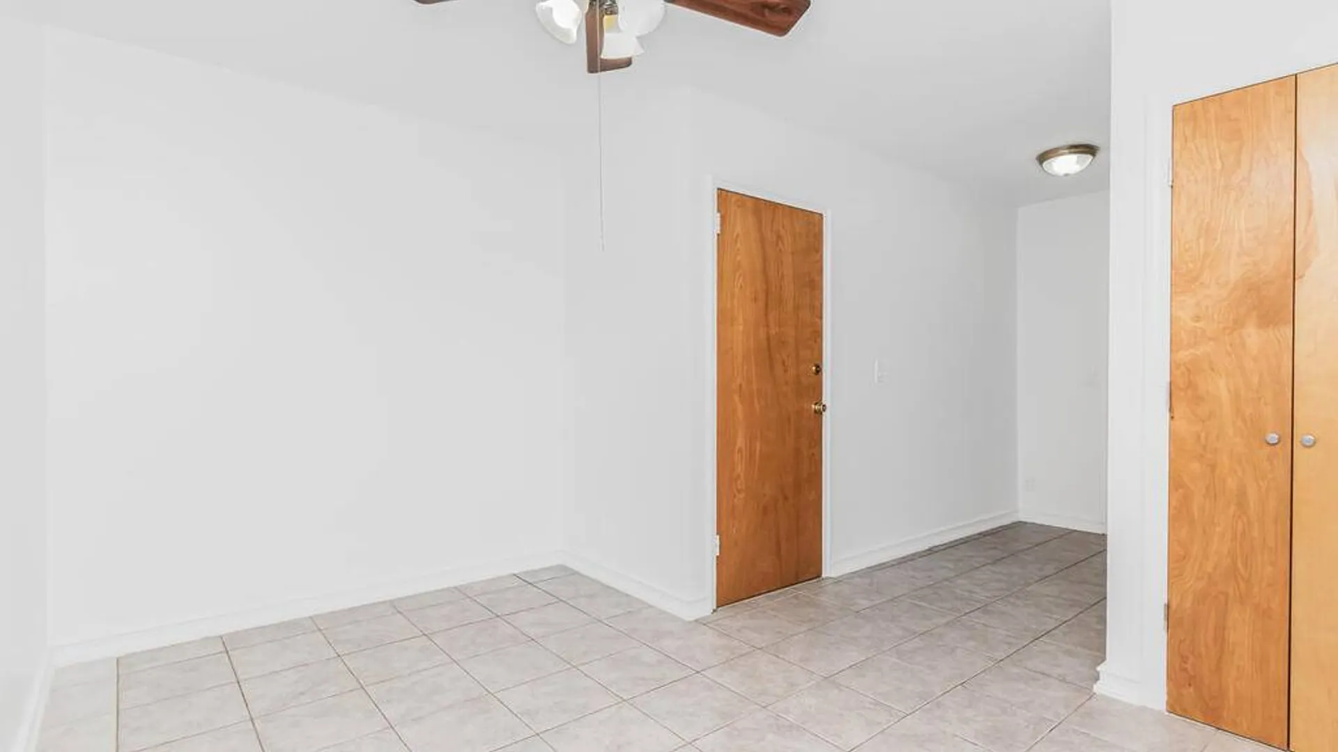 Property at 1863 Williamsbridge Rd, Bronx, NY 10461 17