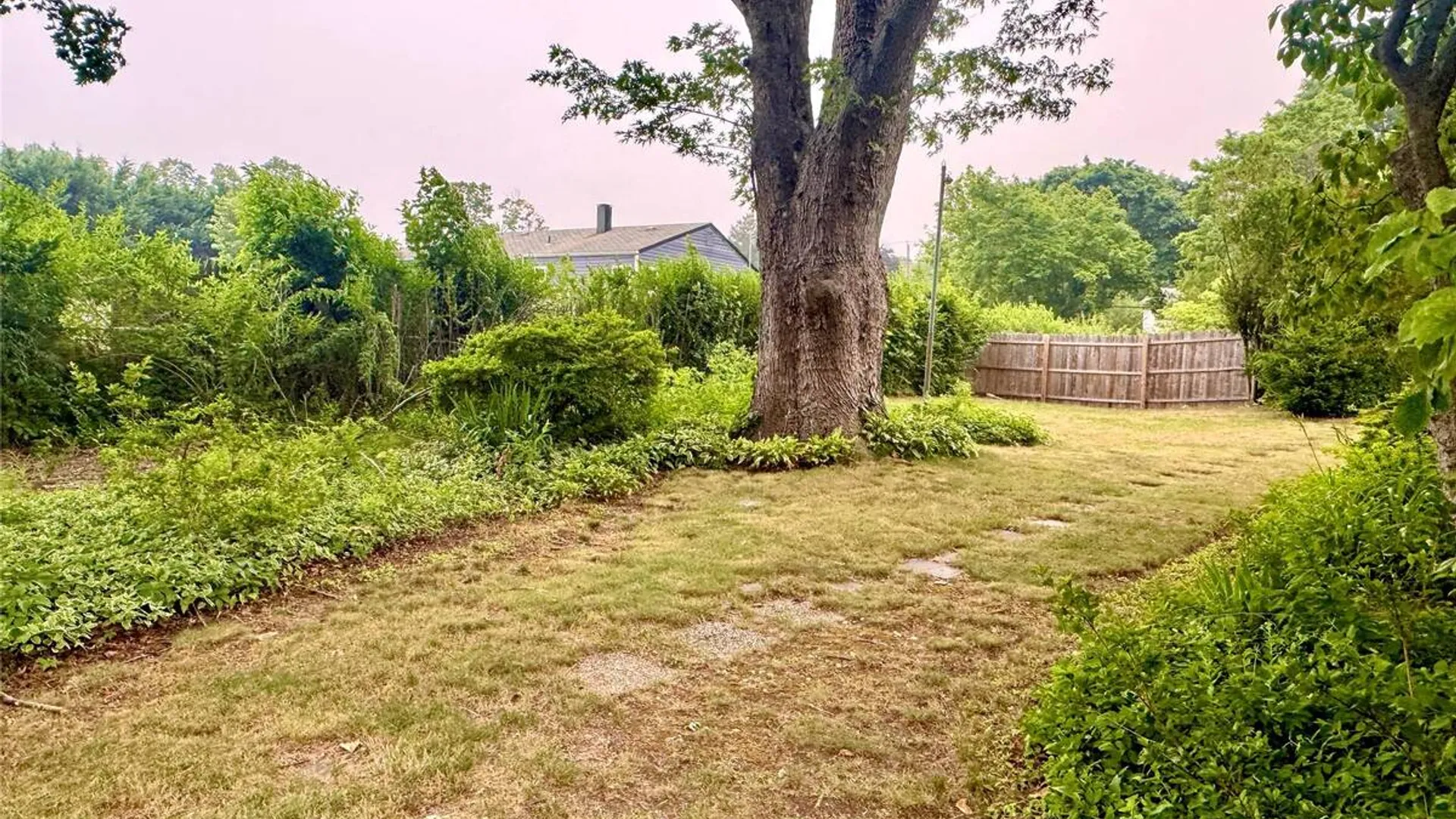 Property at 28 Euclid Avenue, Dix Hills, NY 11746 34