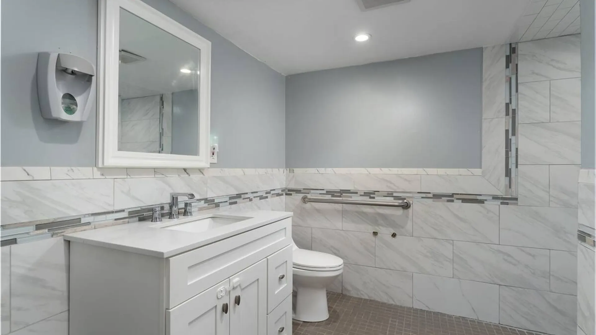 Property at 70 Massachusetts Avenue, Bay Shore, NY 11706 13