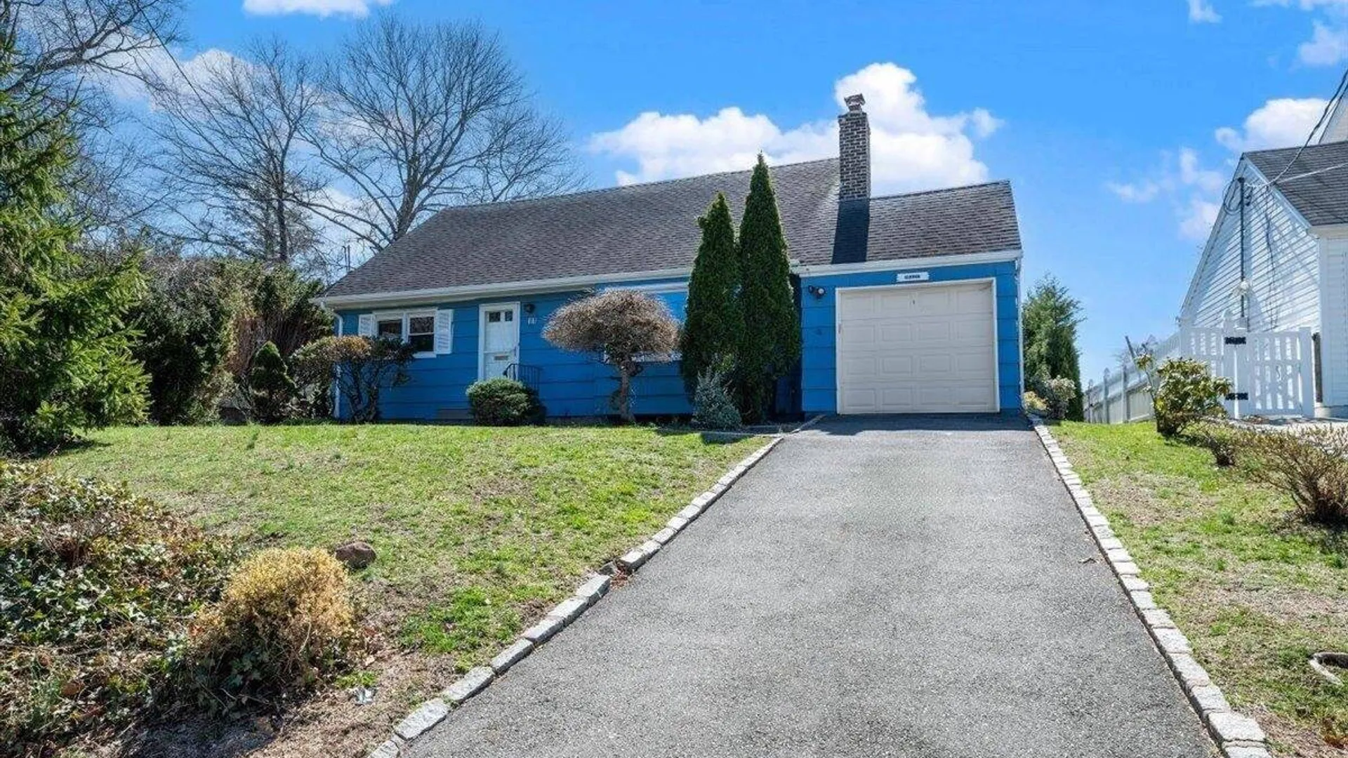 Property at 11 Glenwood Rd, Glen Head, NY 11545 12