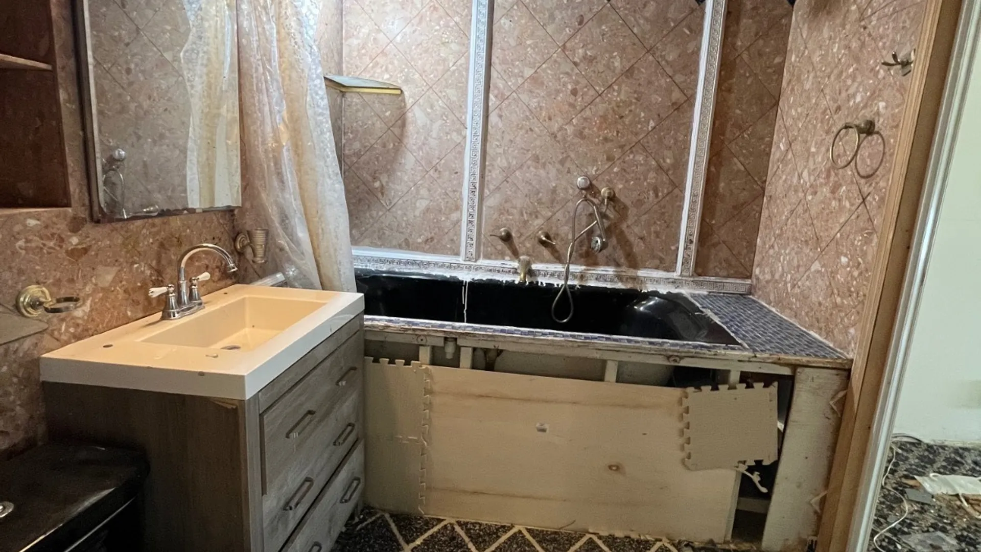 Property at 41 Wellington Ct, Staten Island, NY 10314 14