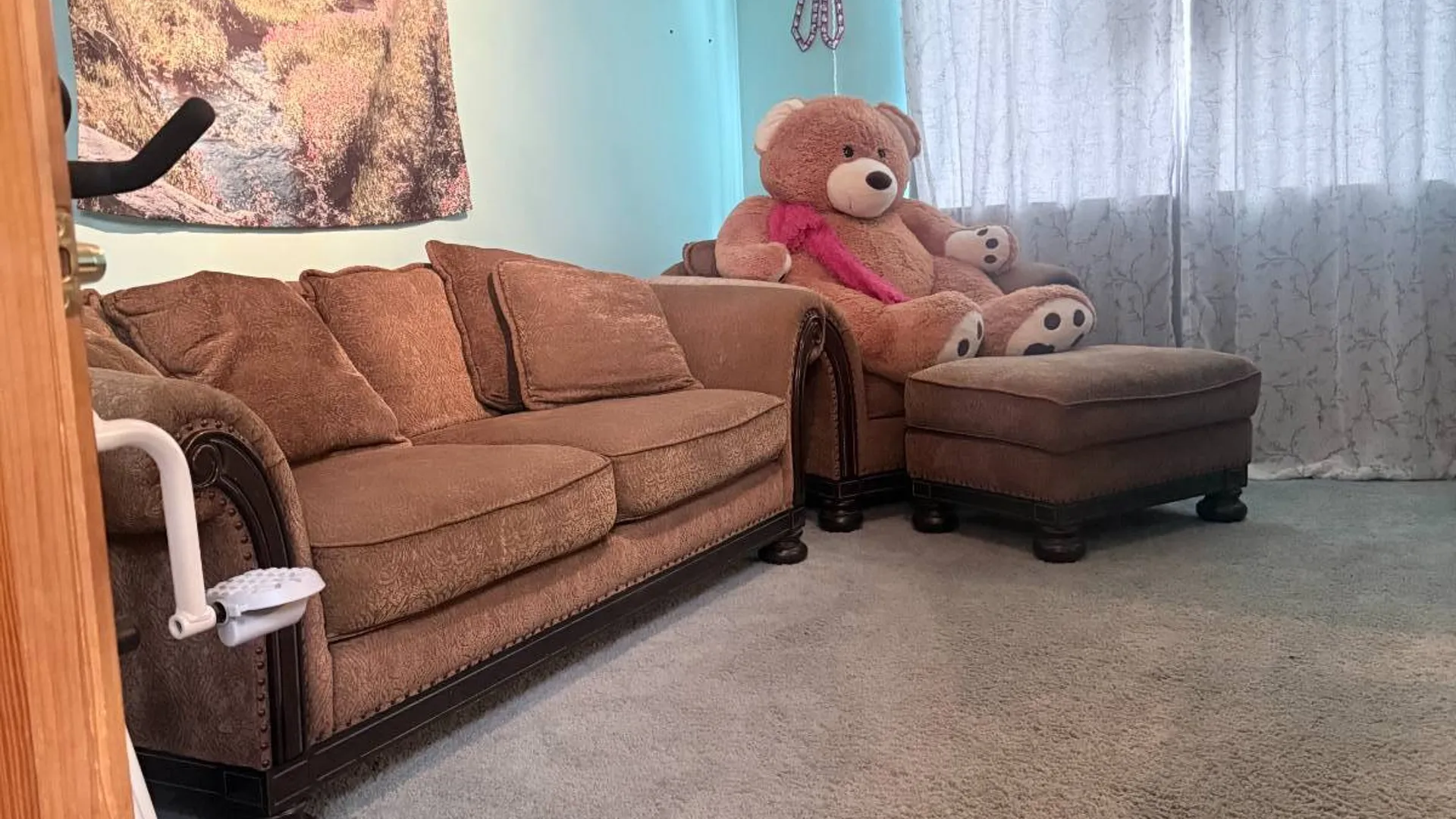 Property at 15 Phyllis Court, Staten Island, NY 10309 3
