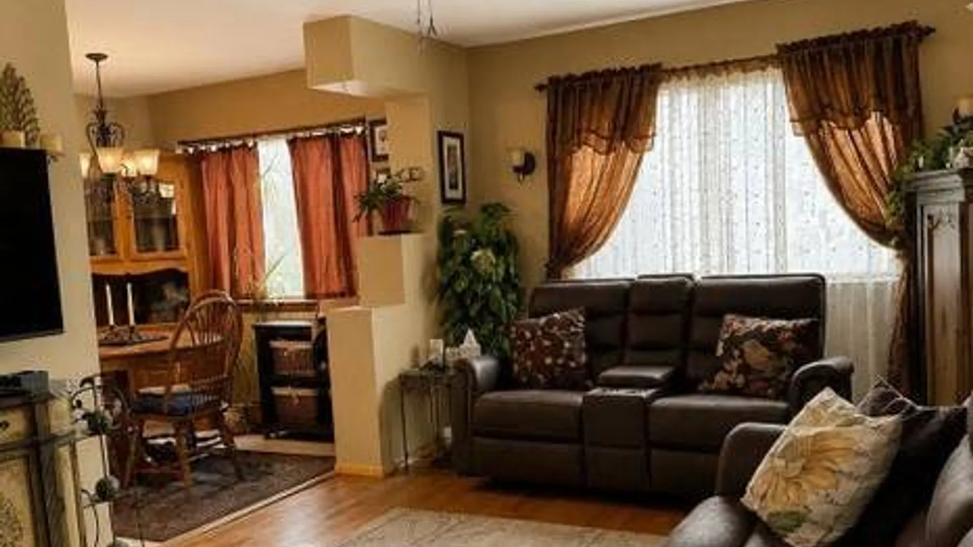 Property at 15 Phyllis Court, Staten Island, NY 10309 8