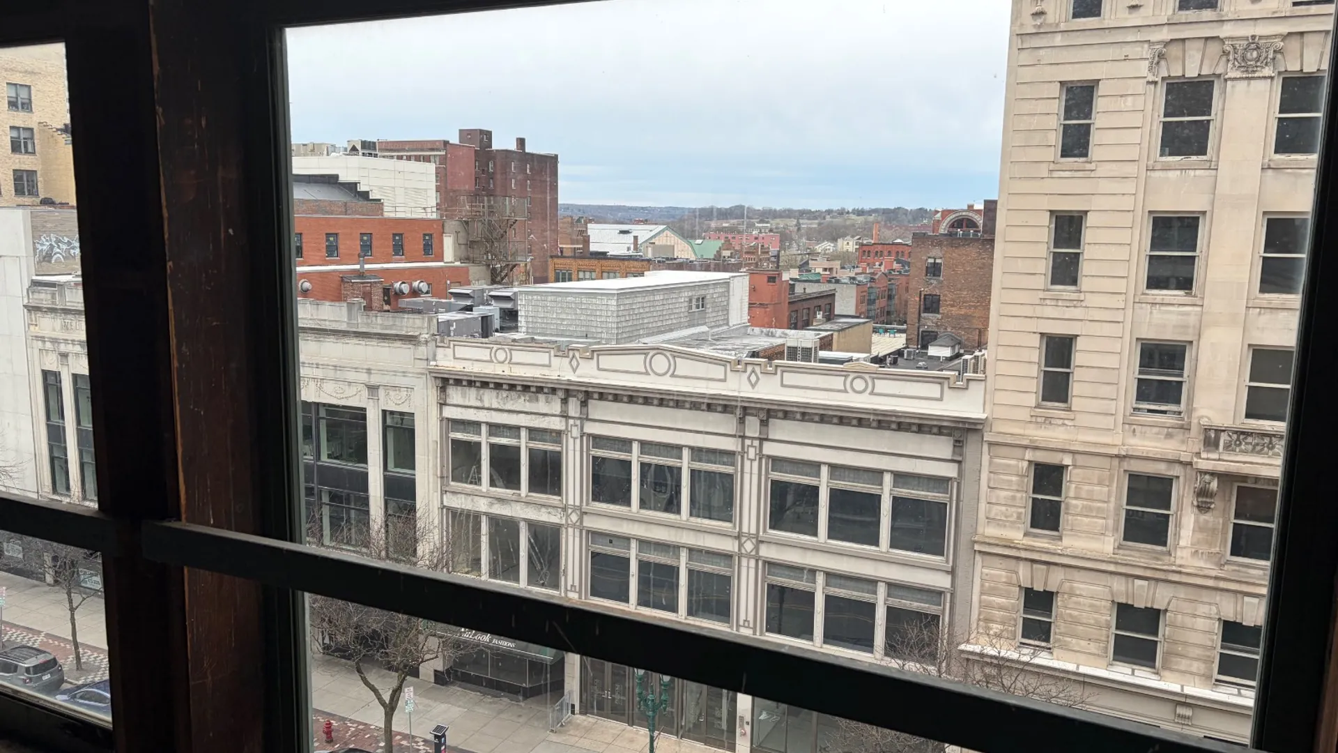 Property at 313 south salina st, syracuse, NY 13202 6