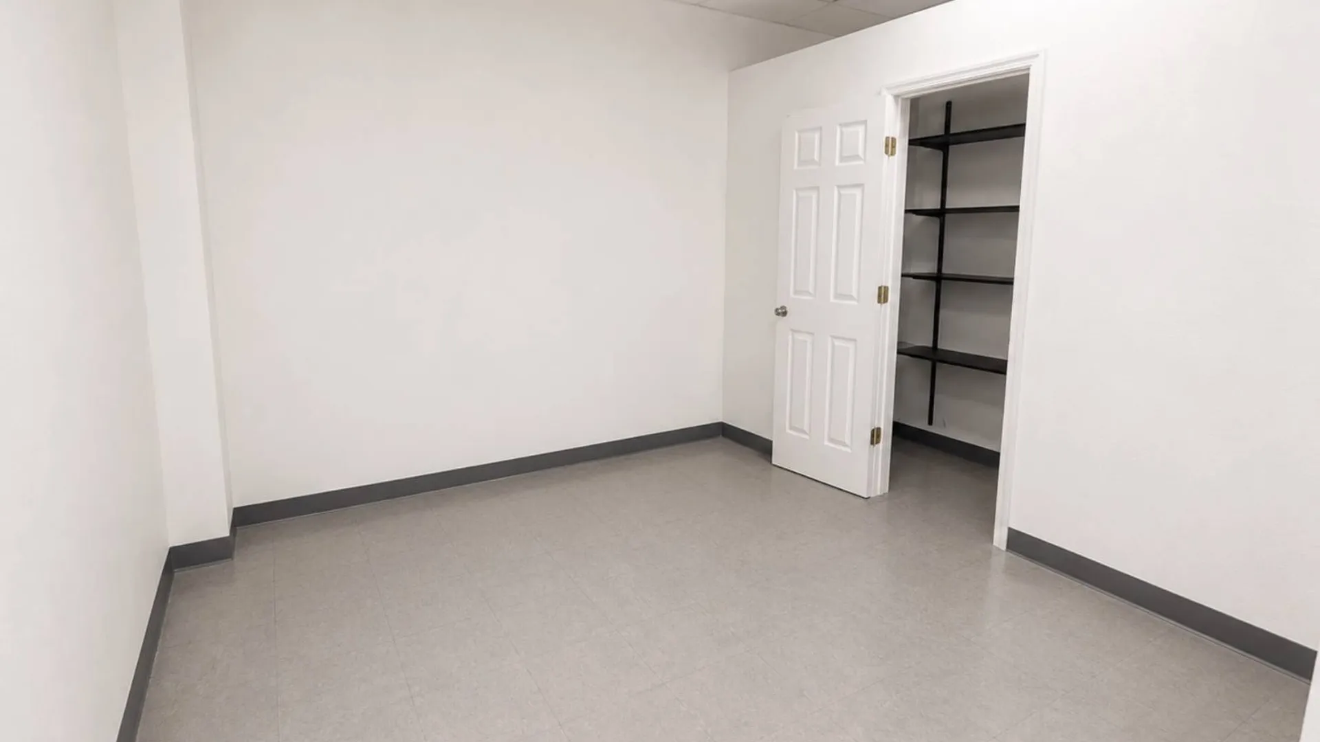Property at 6224 Myrtle Avenue, Glendale, NY 11385 9