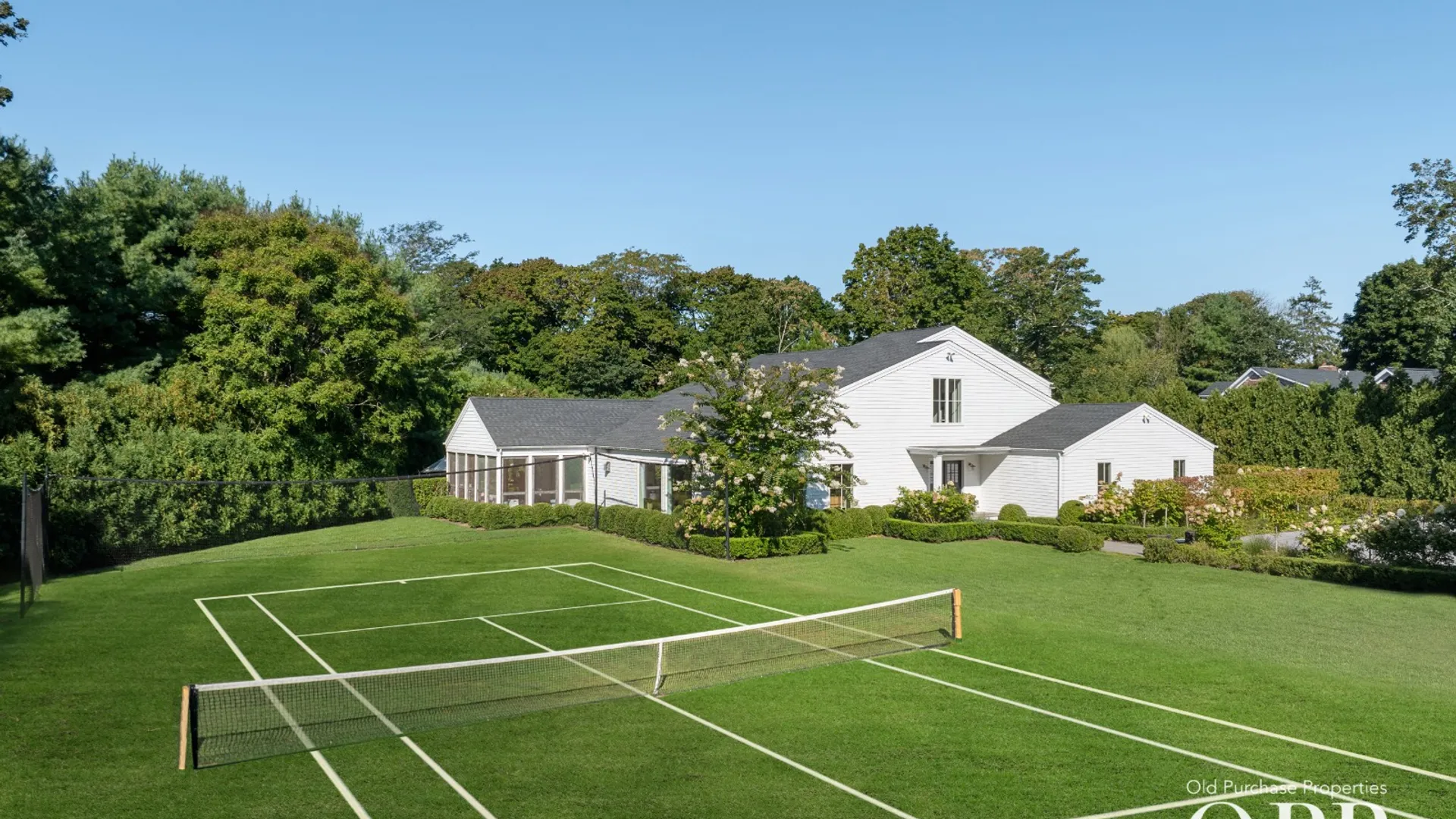 Property at 14 Oak Meadow Lane, Bellport Village, NY 11713 3