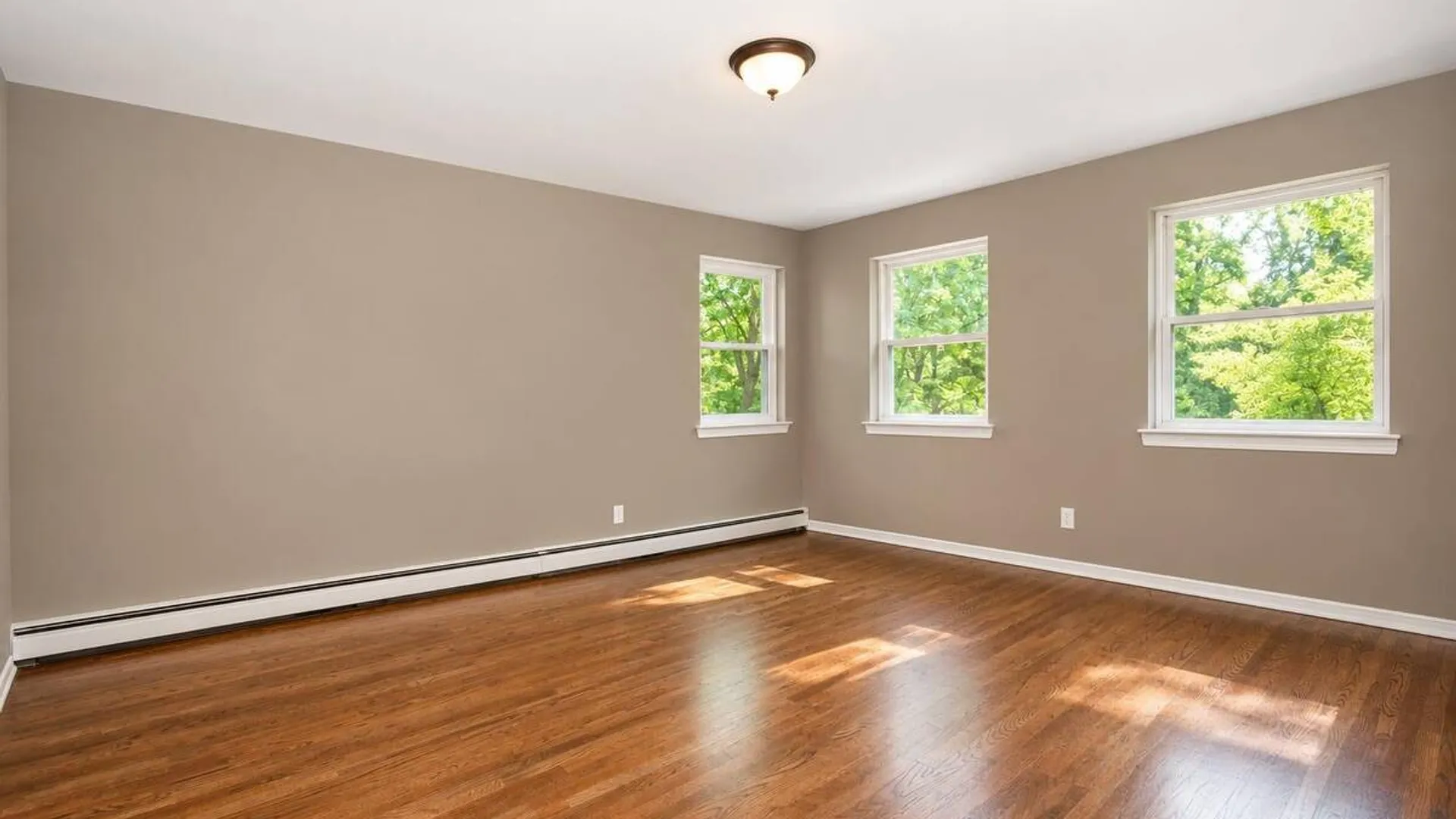 Property at 1 Pia Court, Hauppauge, NY 11788 17