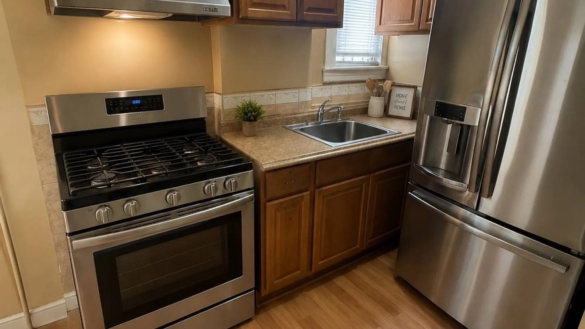 Property at 3628 Bronxwood Ave, Bronx, NY 10469 5