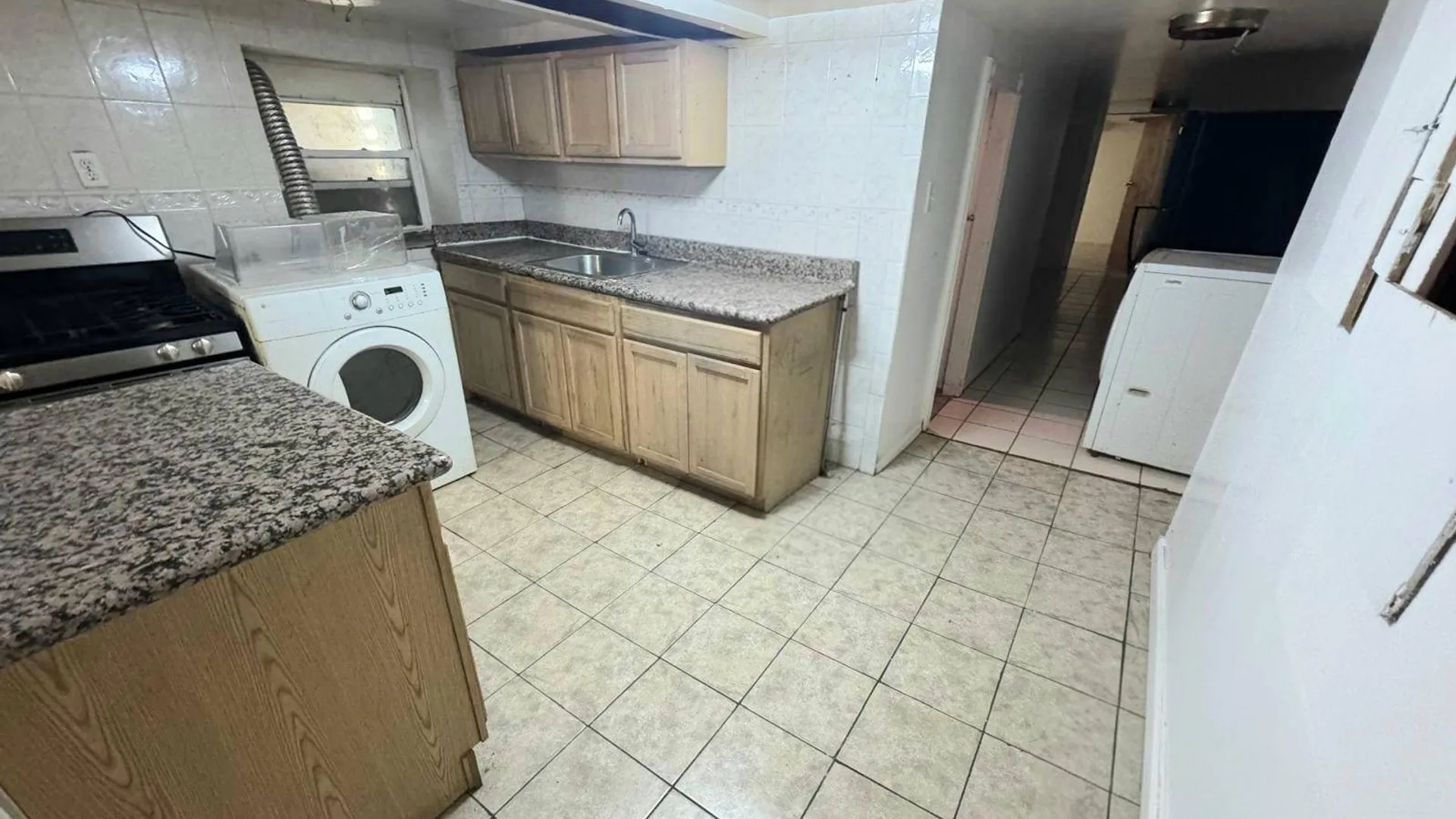 Property at 3628 Bronxwood Ave, Bronx, NY 10469 15
