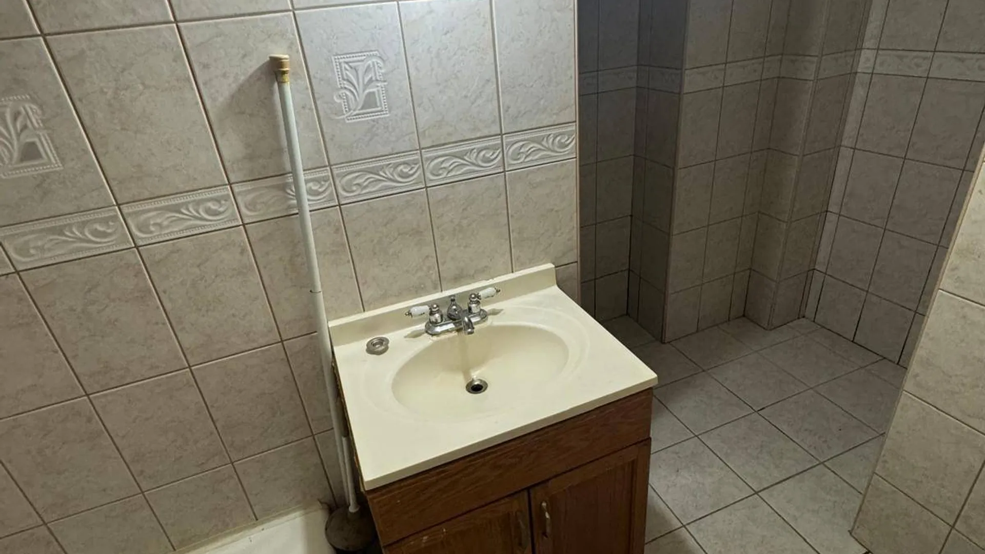 Property at 3628 Bronxwood Ave, Bronx, NY 10469 16