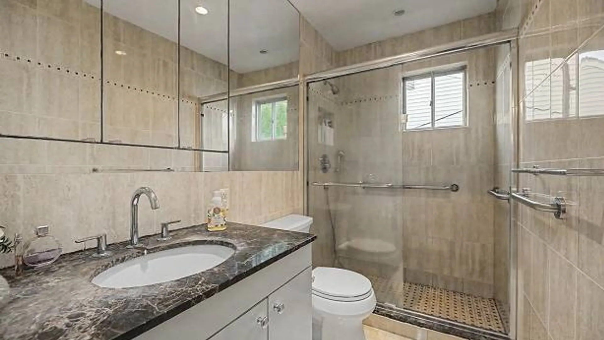 Property at 6 Westwind Rd, Yonkers, NY 10710 18