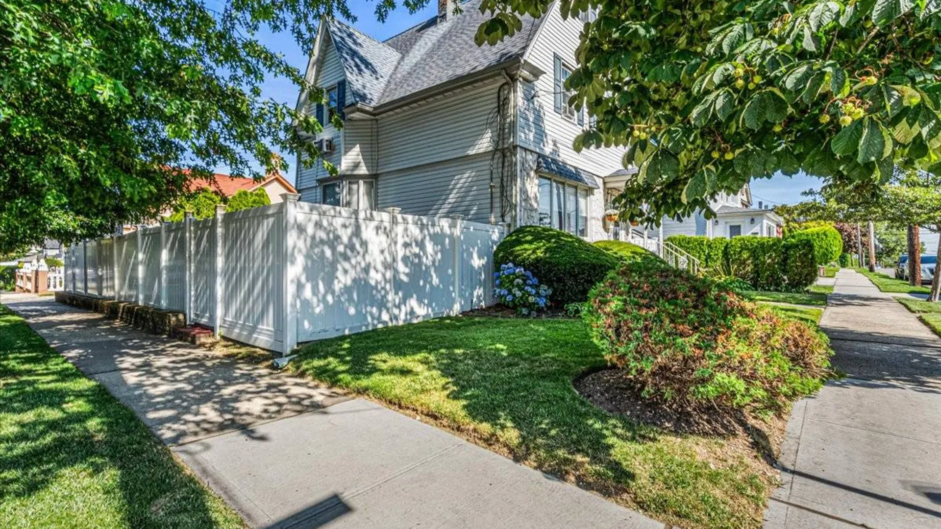 Property at 1003 149th St, Whitestone, NY 11357 5