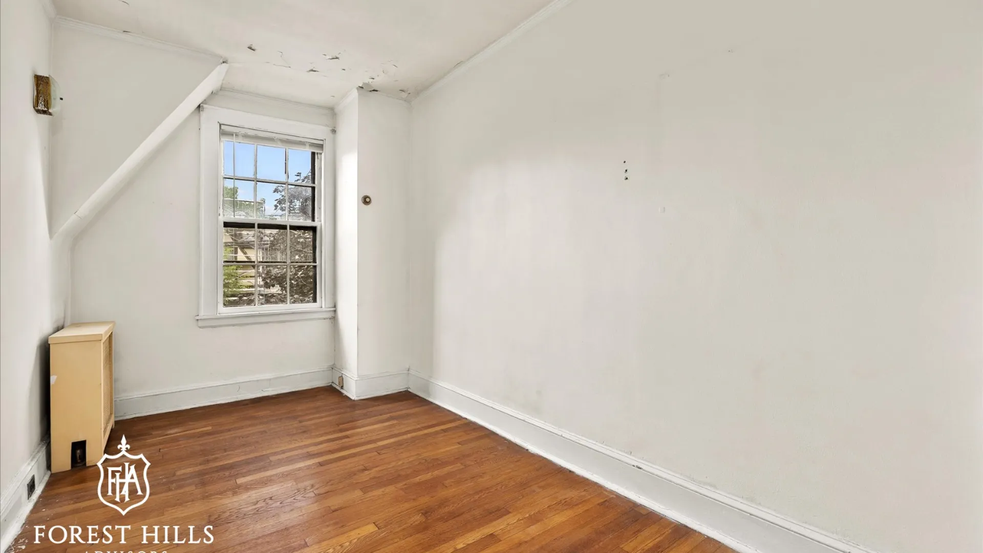 Property at 67-102 Dartmouth Street, Forest Hills, NY 11375 27