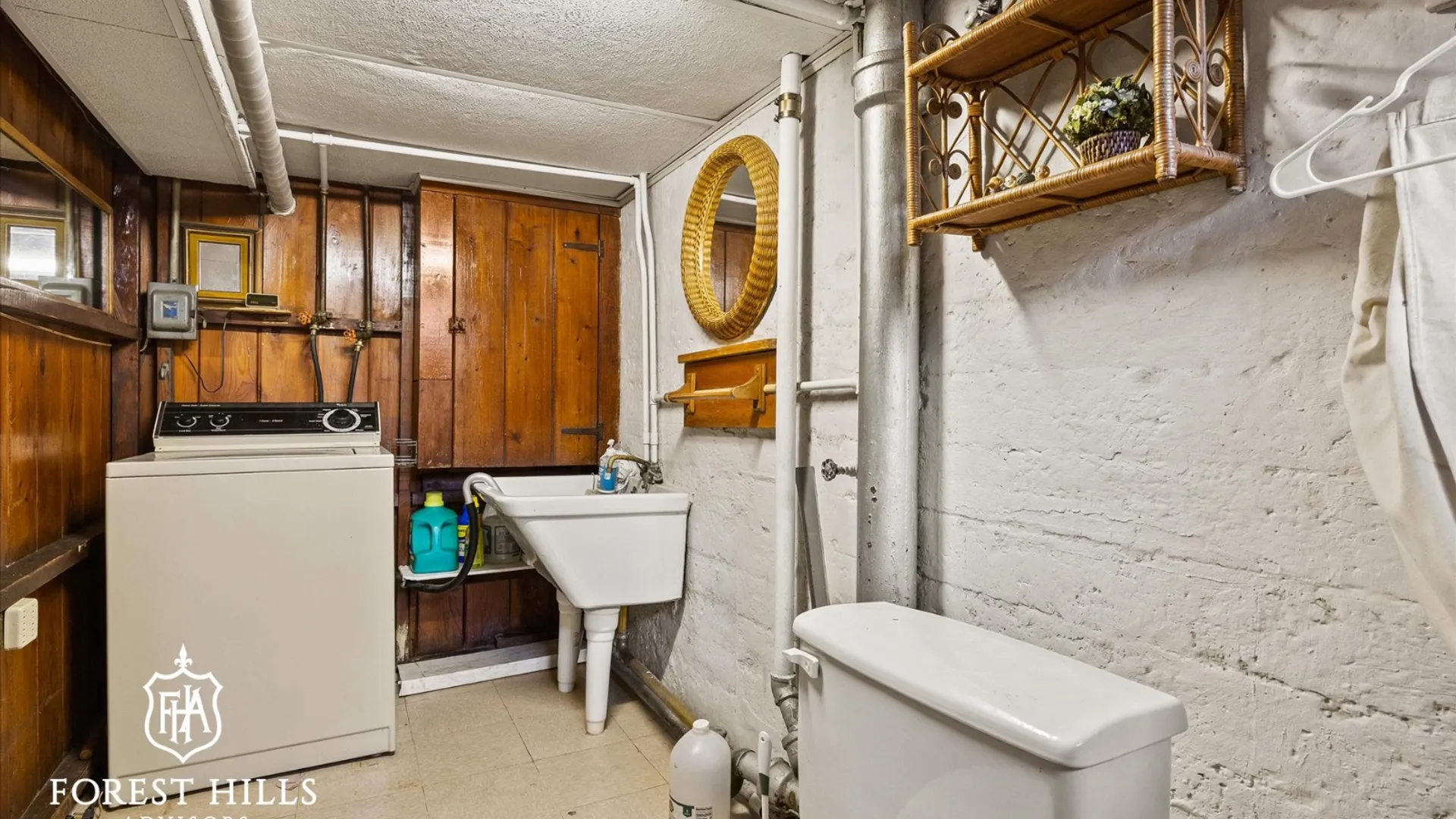 Property at 67-102 Dartmouth Street, Forest Hills, NY 11375 30