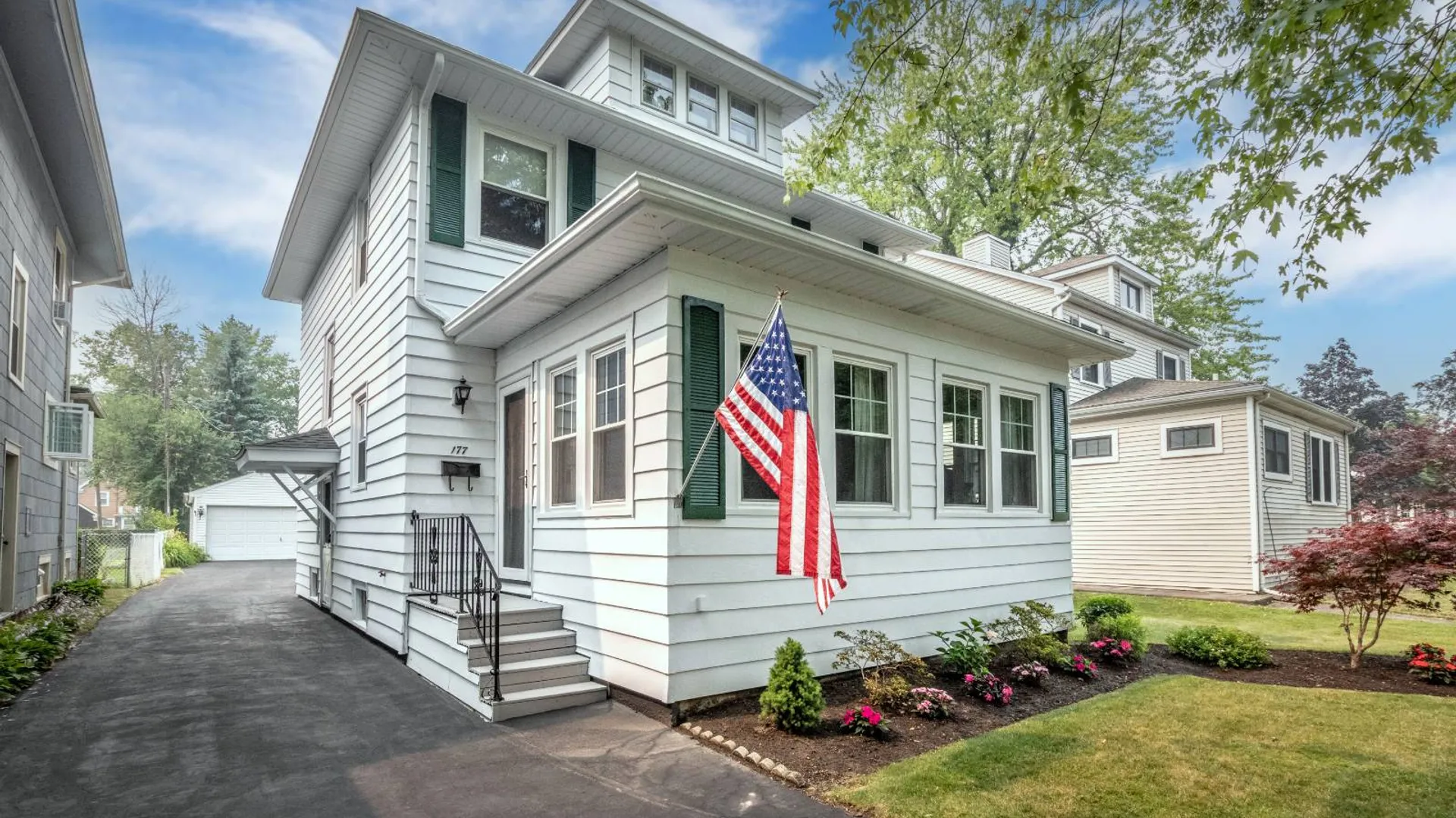 Property at 177 Kings Hwy, Amherst, NY 14226 3