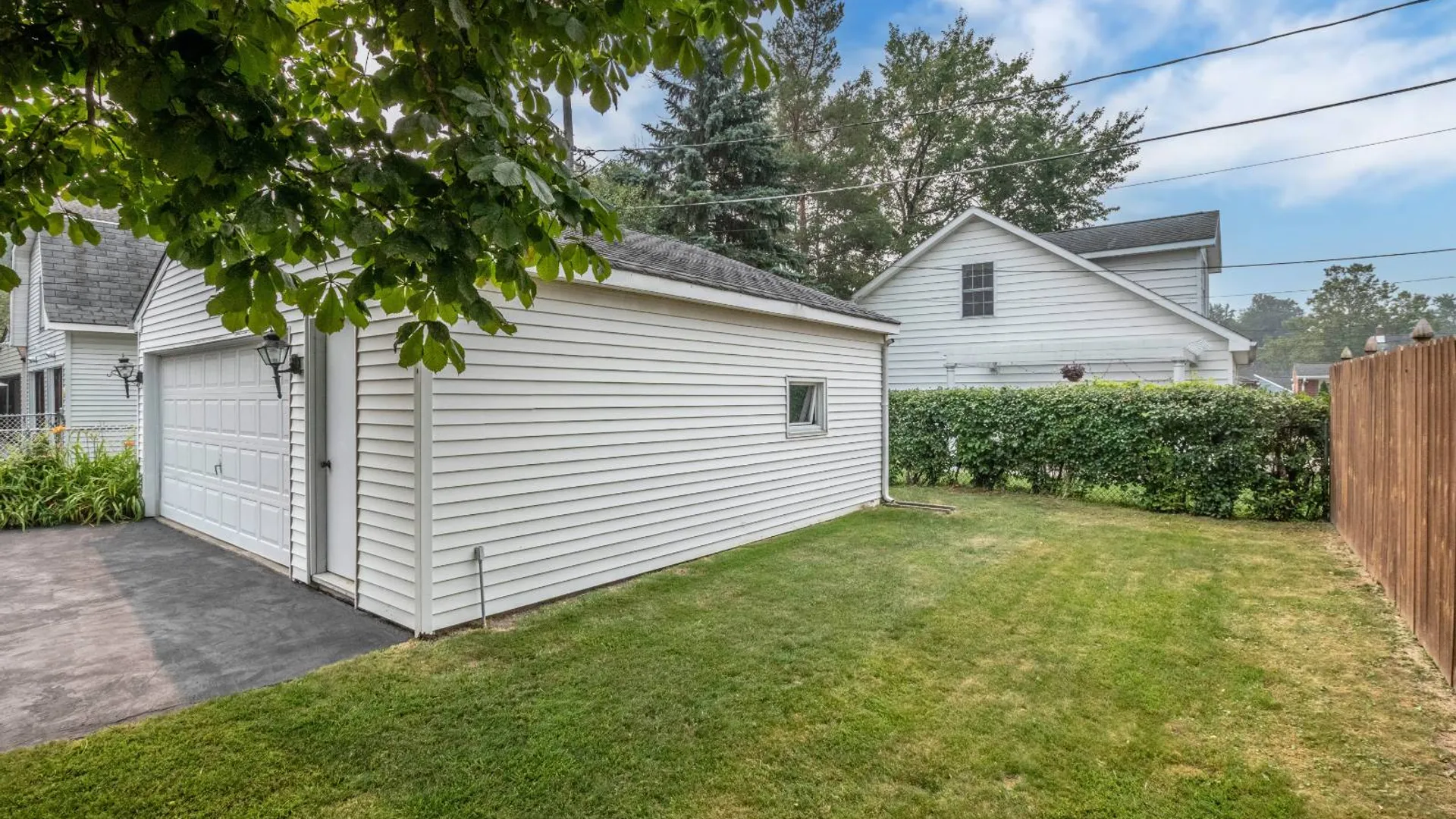 Property at 177 Kings Hwy, Amherst, NY 14226 13