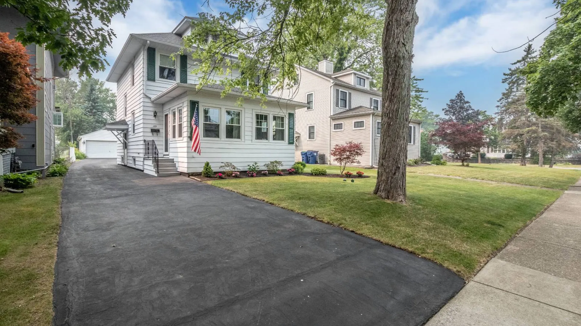 Property at 177 Kings Hwy, Amherst, NY 14226 2